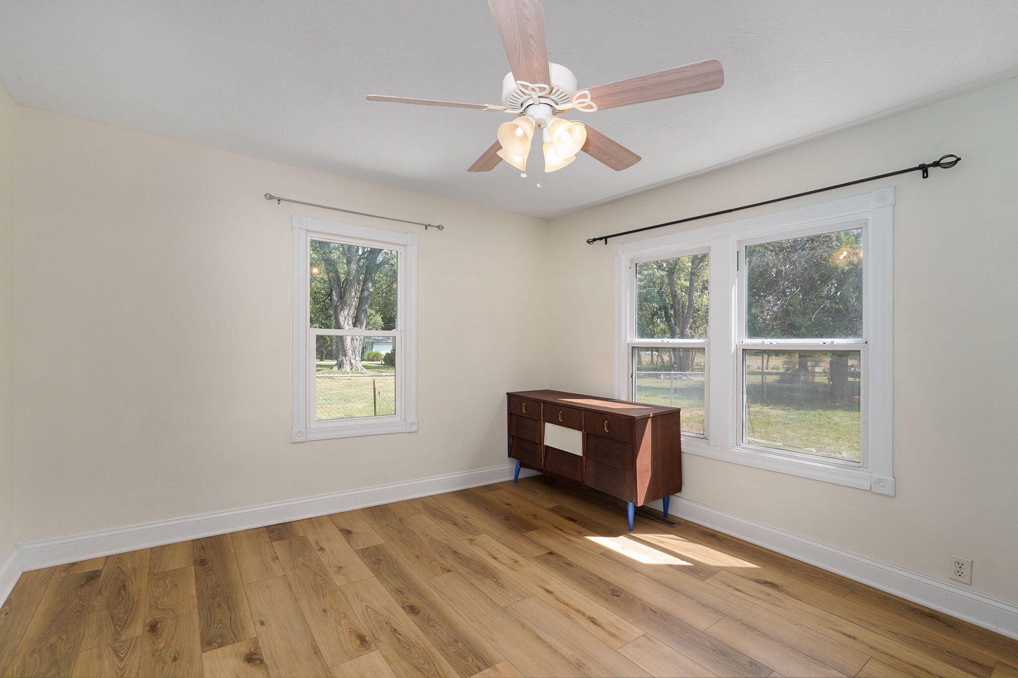 2620 West Chestnut Street Property Photo 14