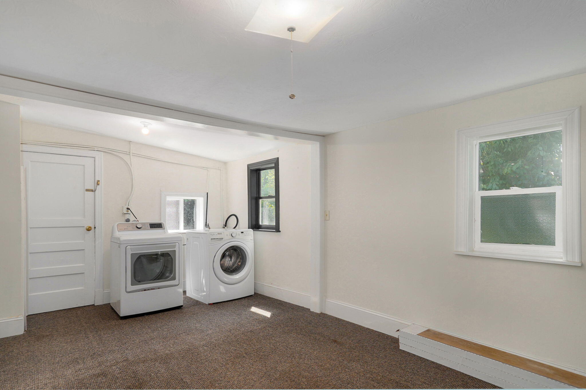 2620 West Chestnut Street Property Photo 17