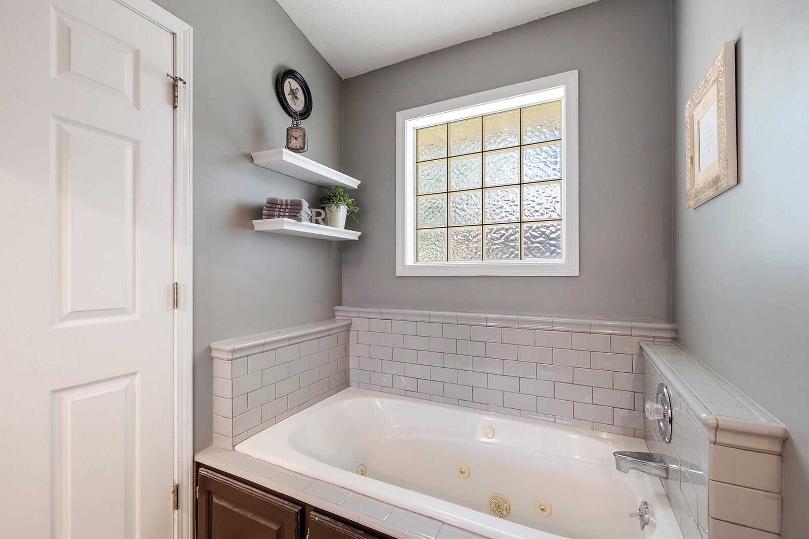 2103 West Sexton Drive Property Photo 15