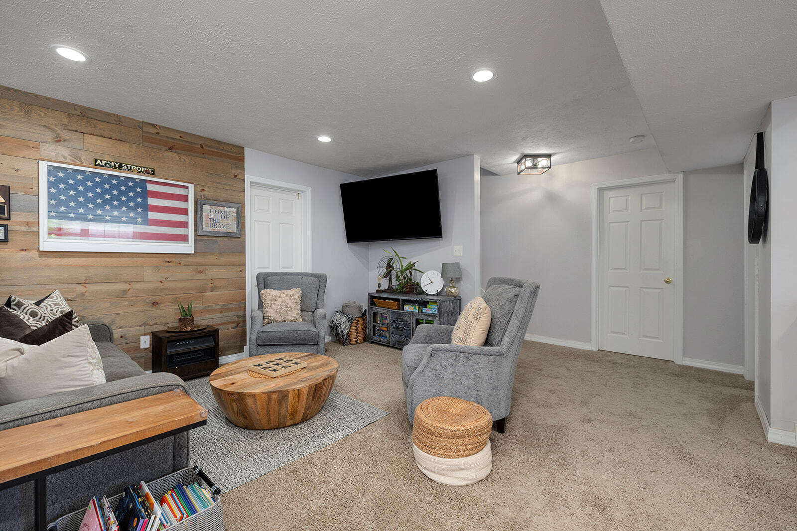 2103 West Sexton Drive Property Photo 22