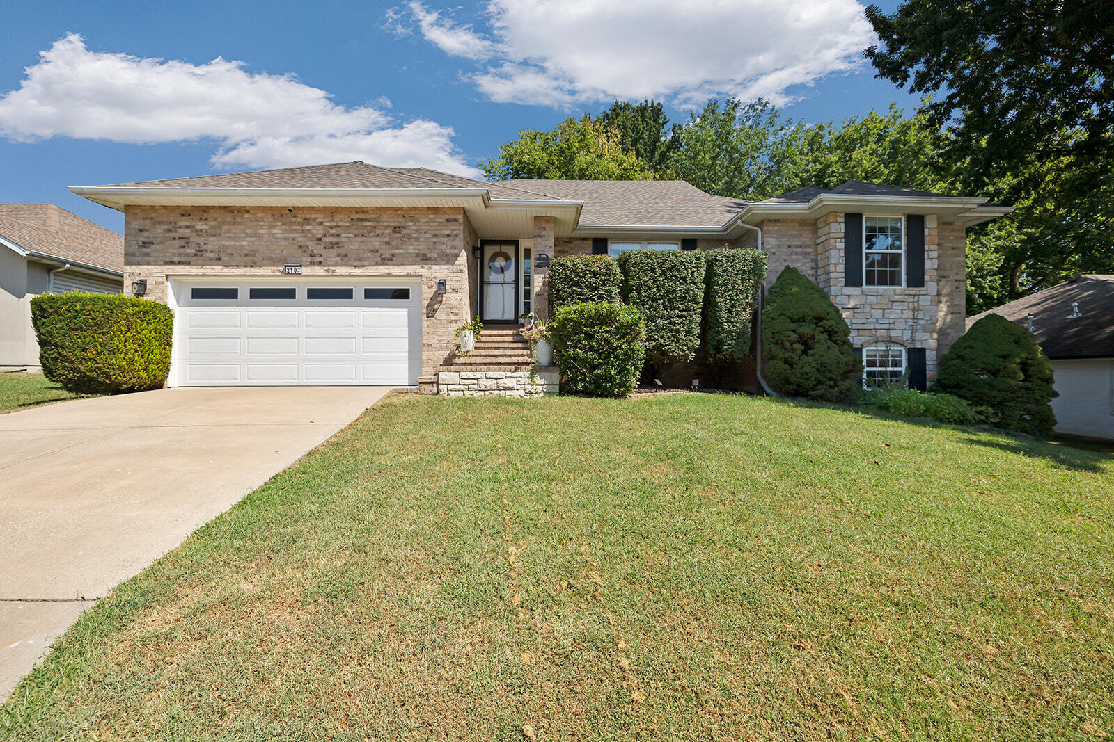 2103 West Sexton Drive Property Photo 45