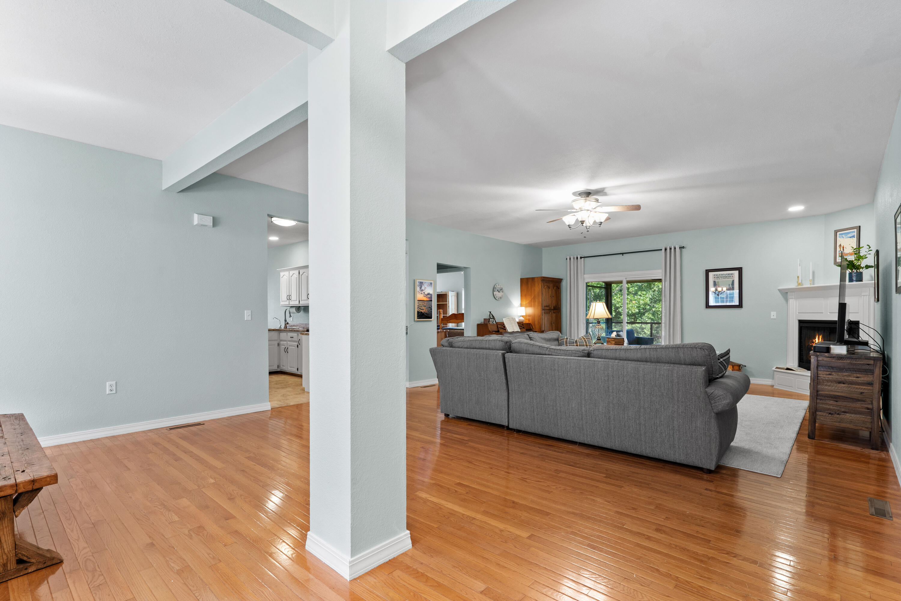 227 Sherman Way Property Photo 8