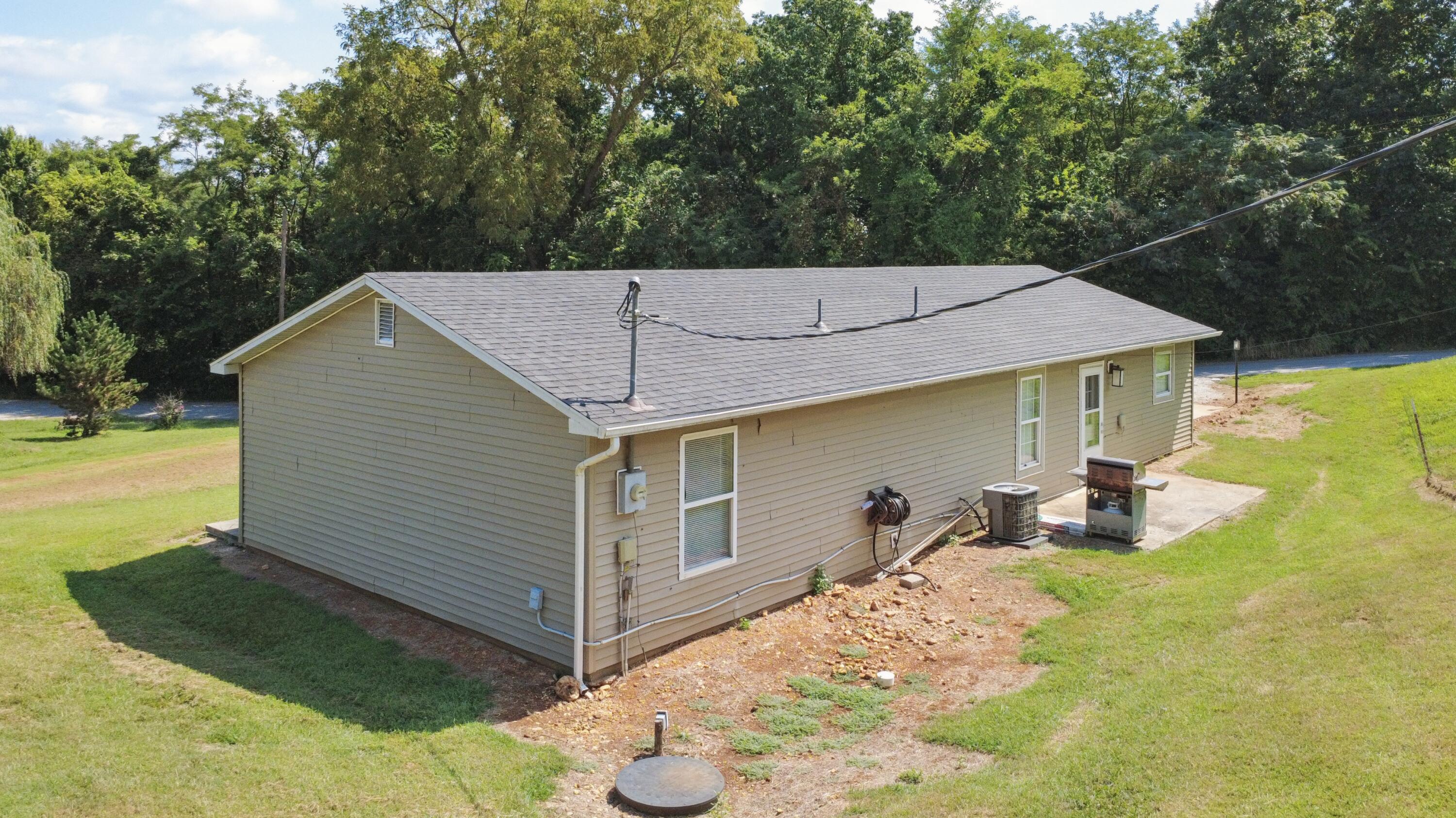 303 South Brown Street Property Photo 7