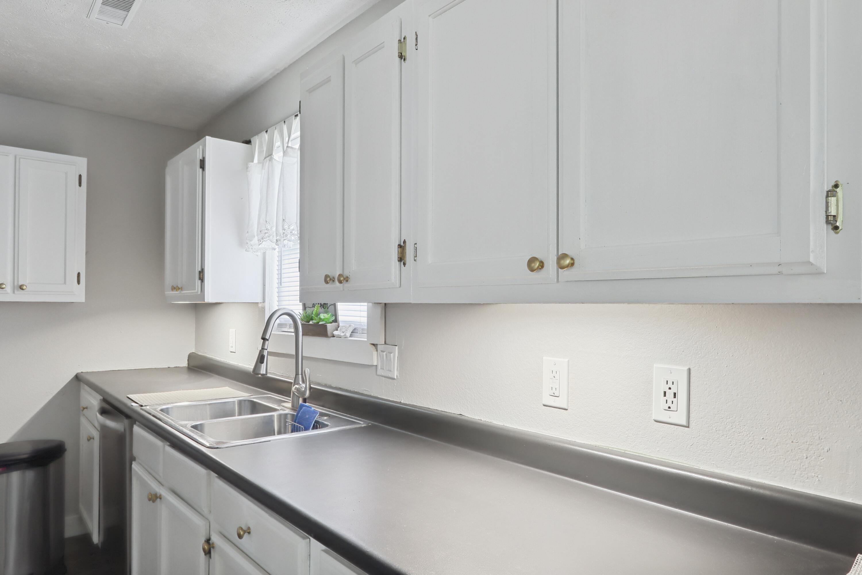303 South Brown Street Property Photo 18