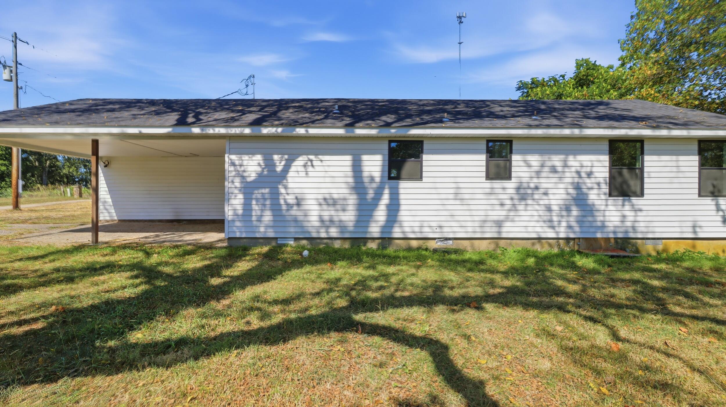 8574 County Road 6890 Property Photo 5