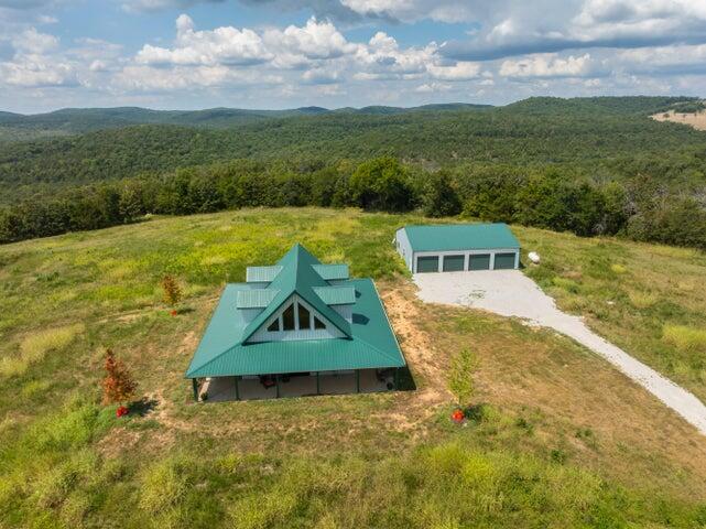 1820 Frank Rea Road Property Photo 7