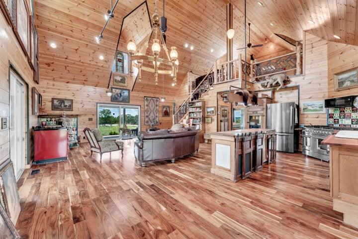 1820 Frank Rea Road Property Photo 12