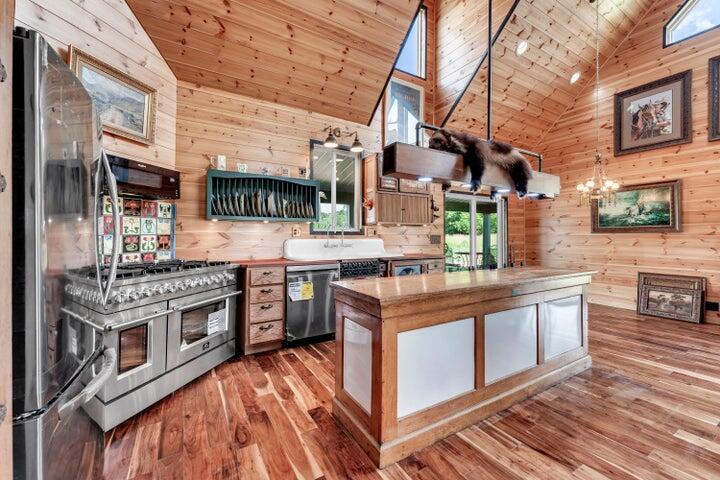 1820 Frank Rea Road Property Photo 13