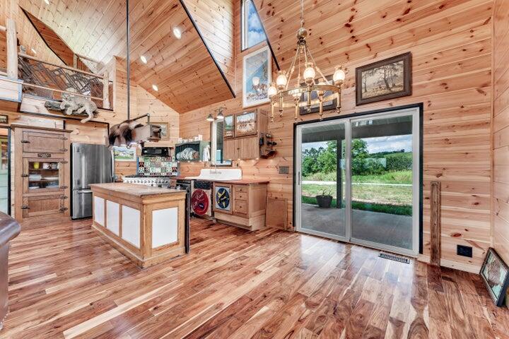 1820 Frank Rea Road Property Photo 14