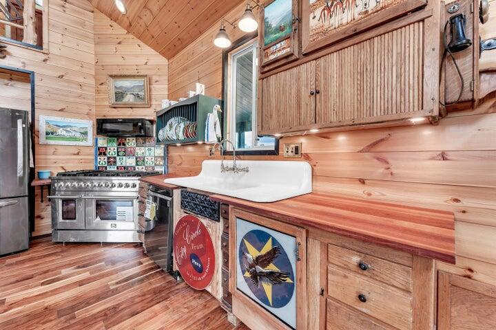 1820 Frank Rea Road Property Photo 15