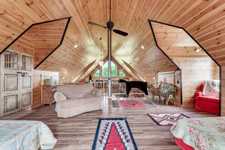 1820 Frank Rea Road Property Photo 27