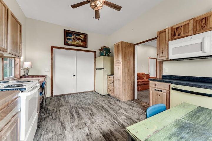 1820 Frank Rea Road Property Photo 40