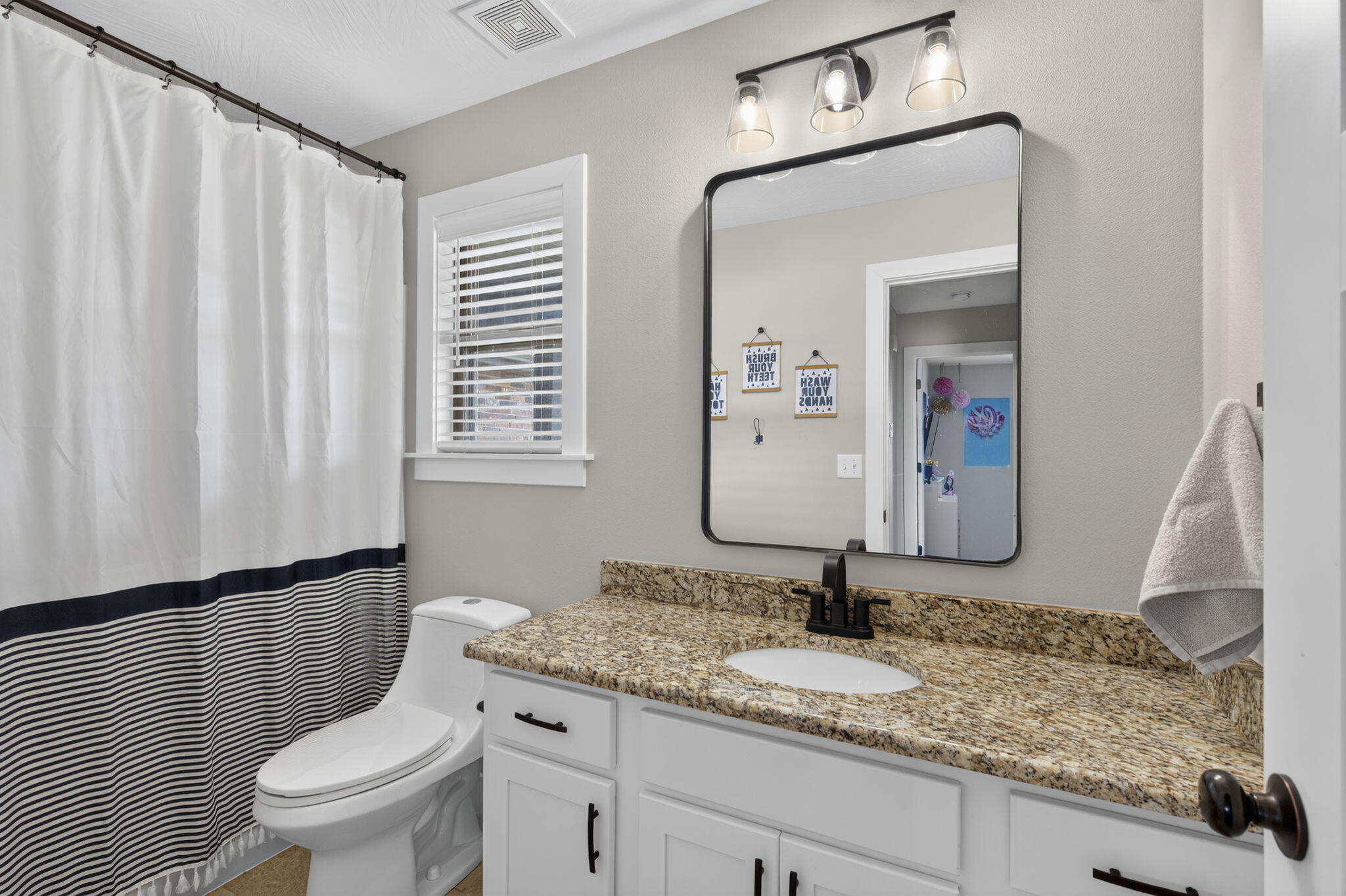 2753 West Fishhook Avenue Property Photo 18