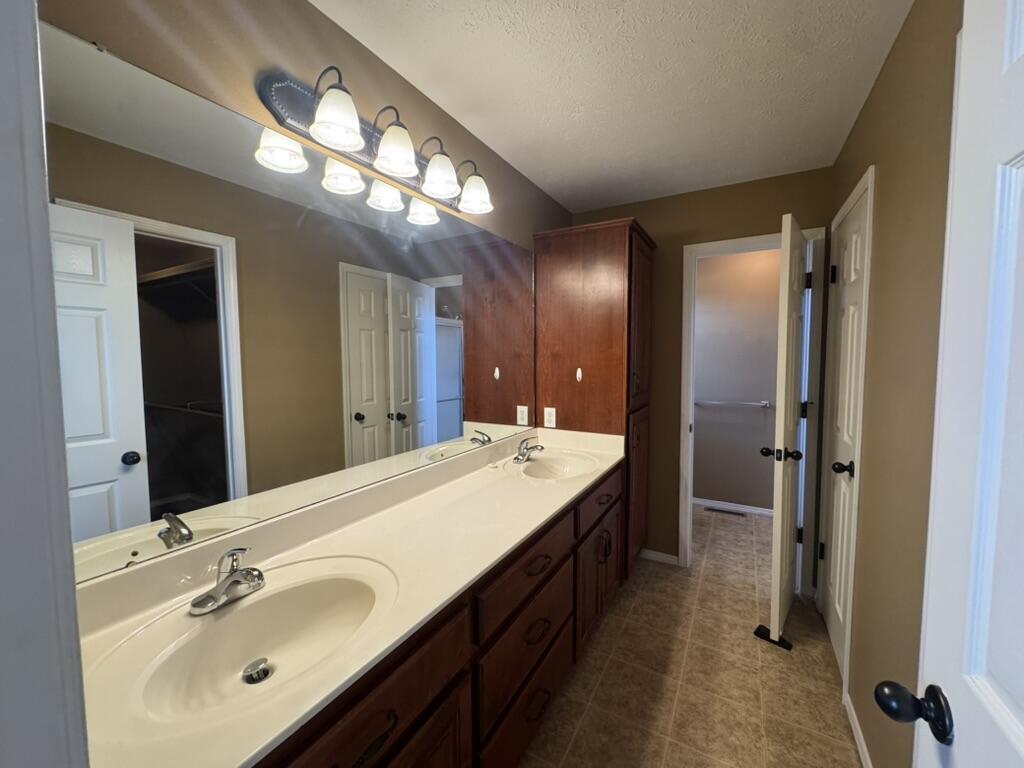 1110 Aaron Avenue Property Photo 20