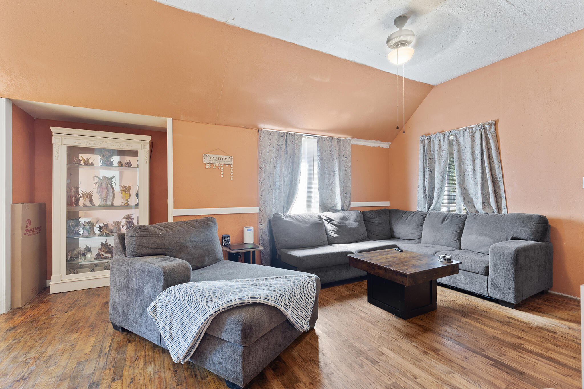 122 South First Street Property Photo 10