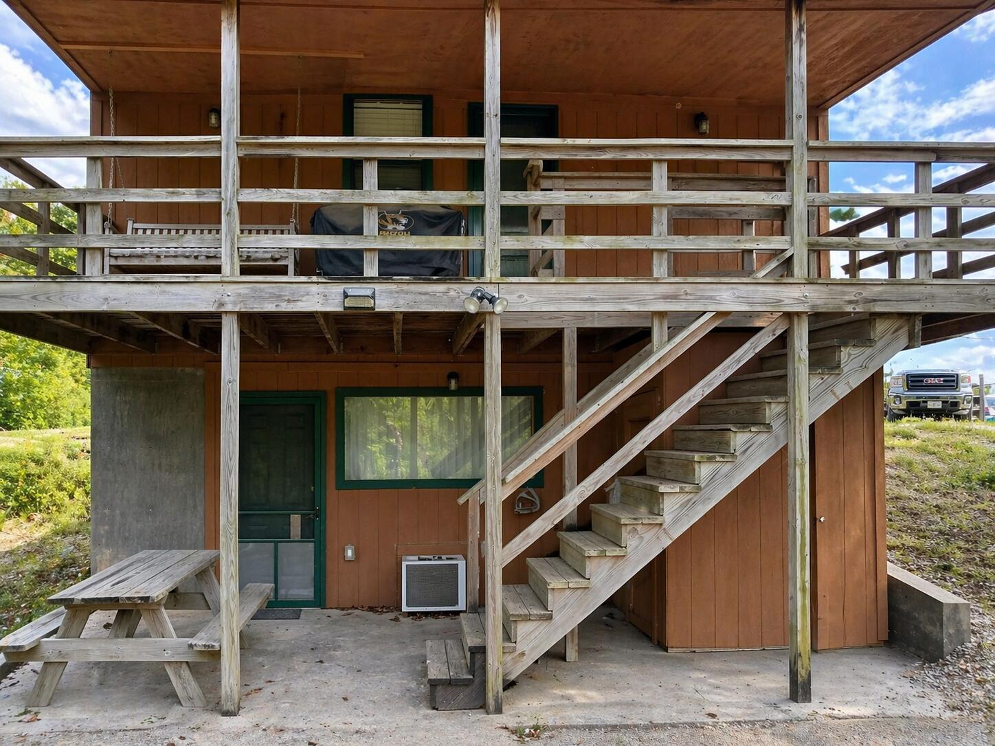 11099 Southwest State Rte 7 Property Photo 3