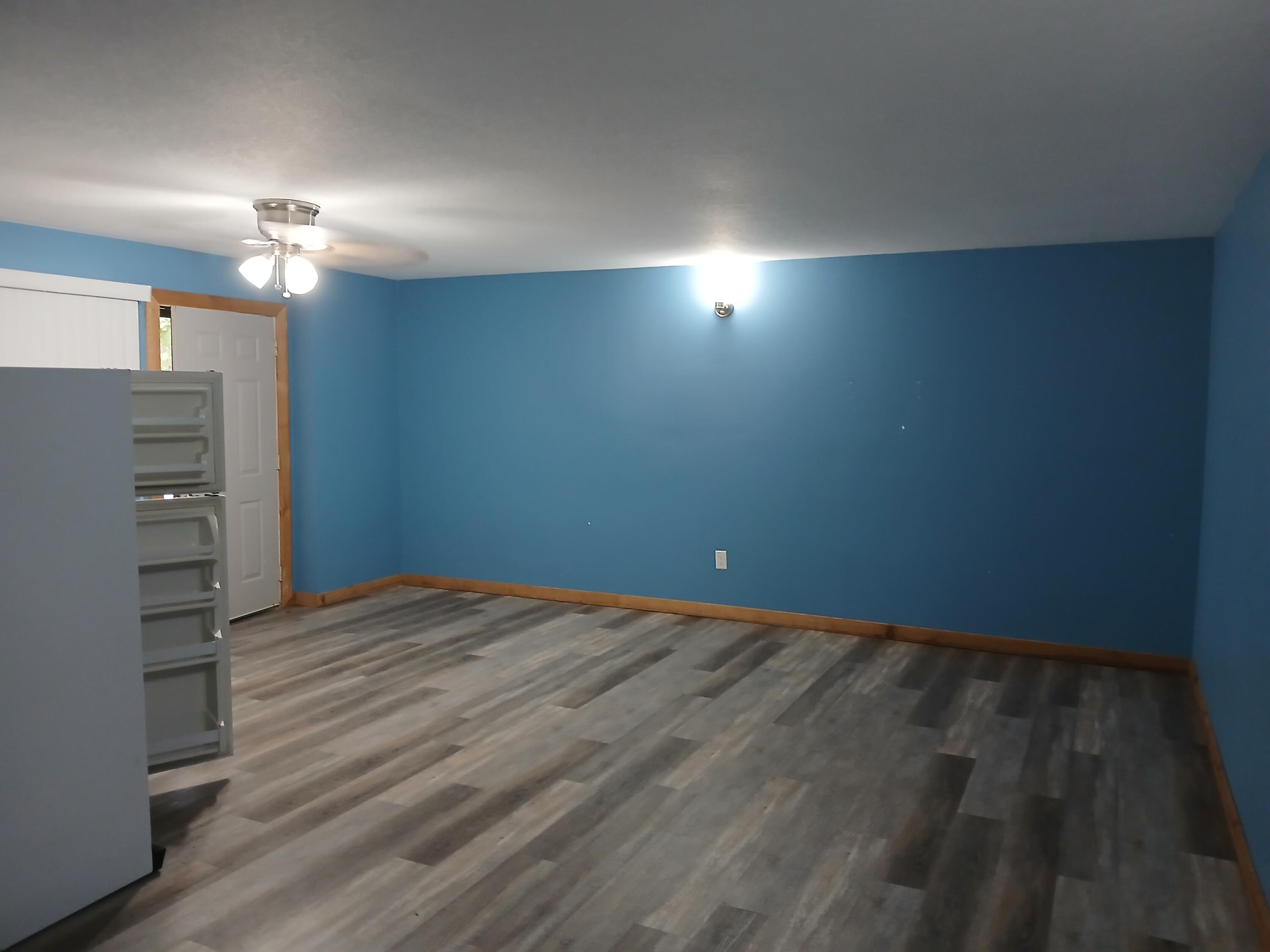 11099 Southwest State Rte 7 Property Photo 10