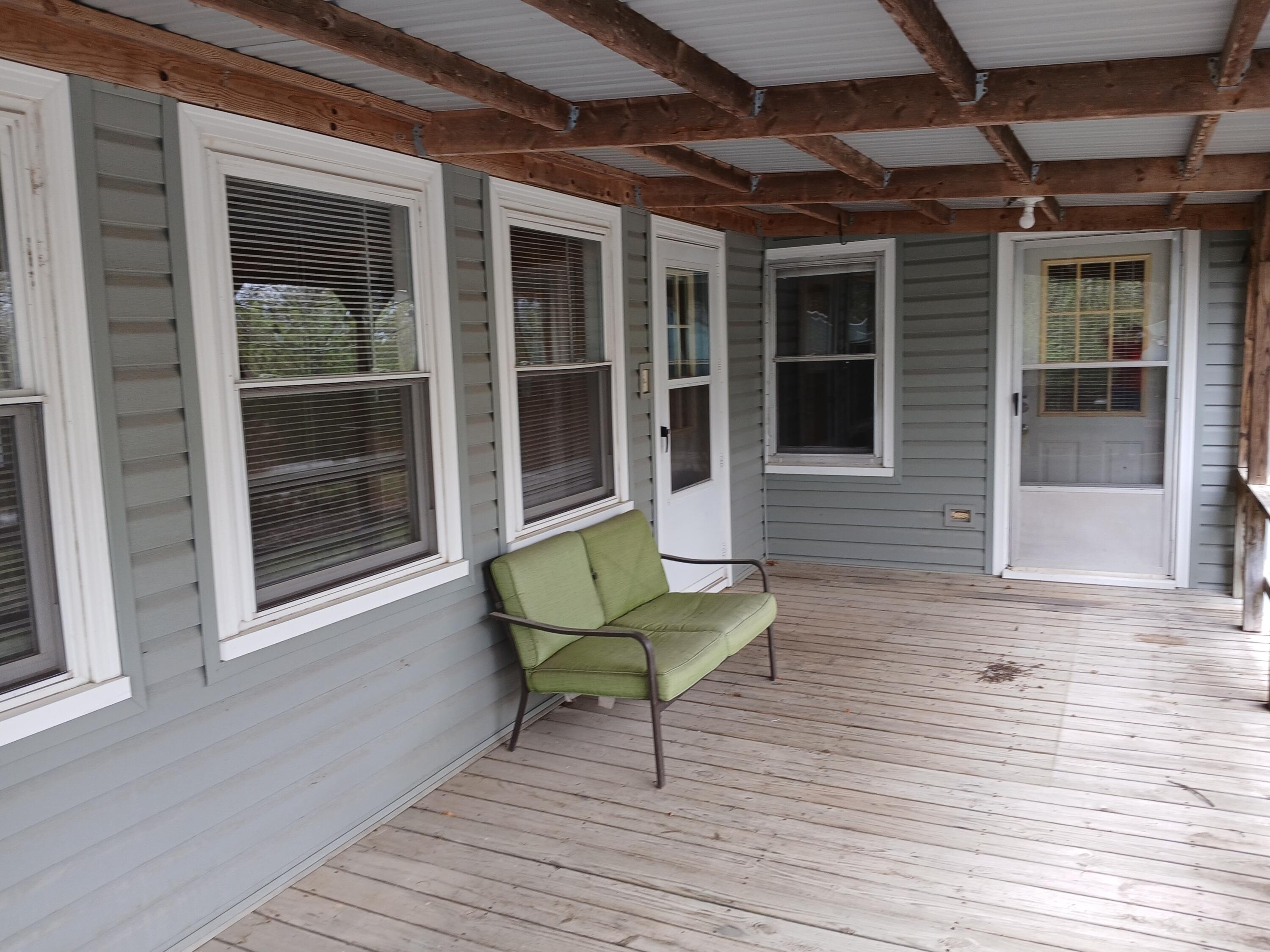 17572 Snowcap Property Photo 3