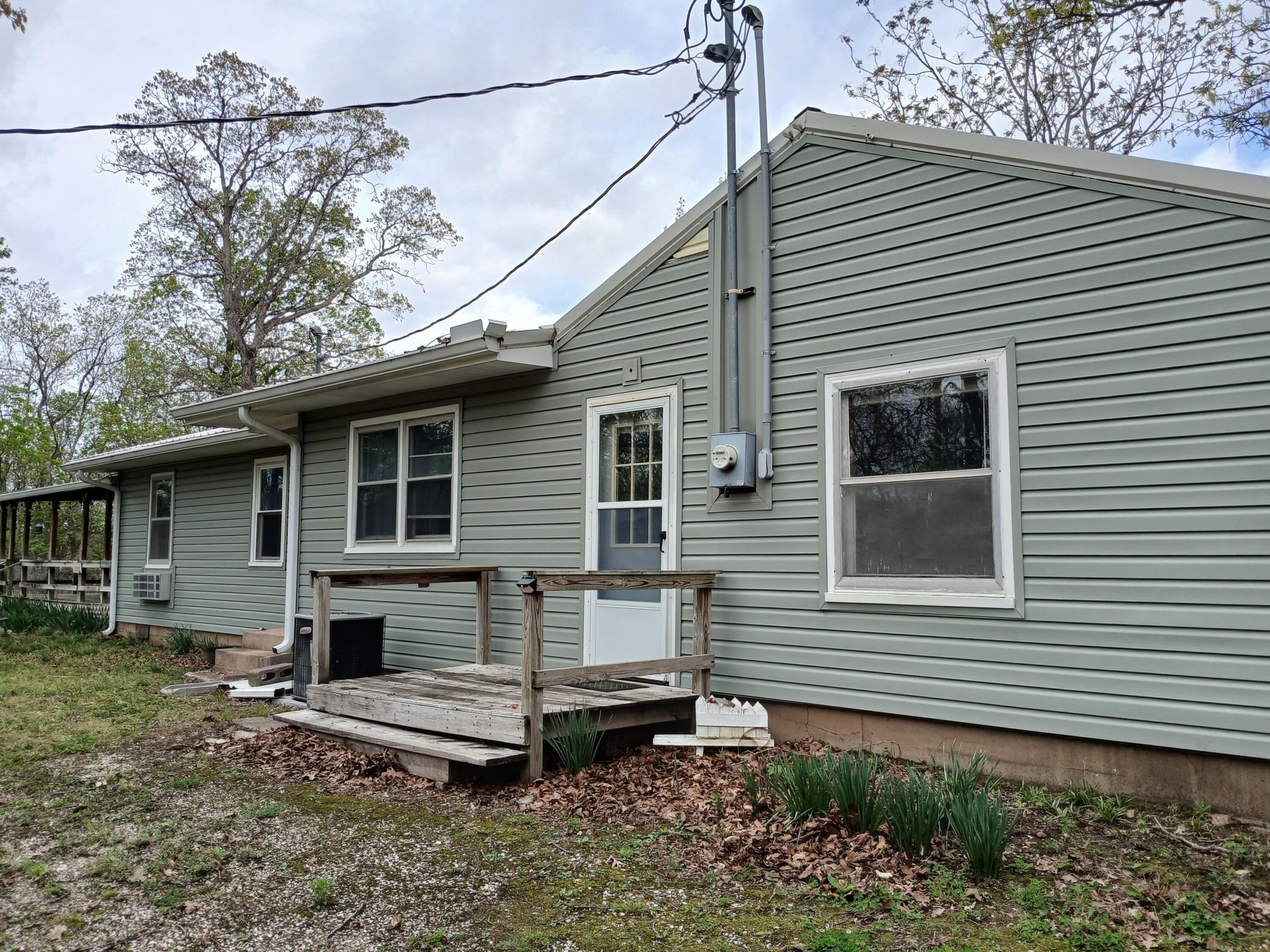 17572 Snowcap Property Photo 6