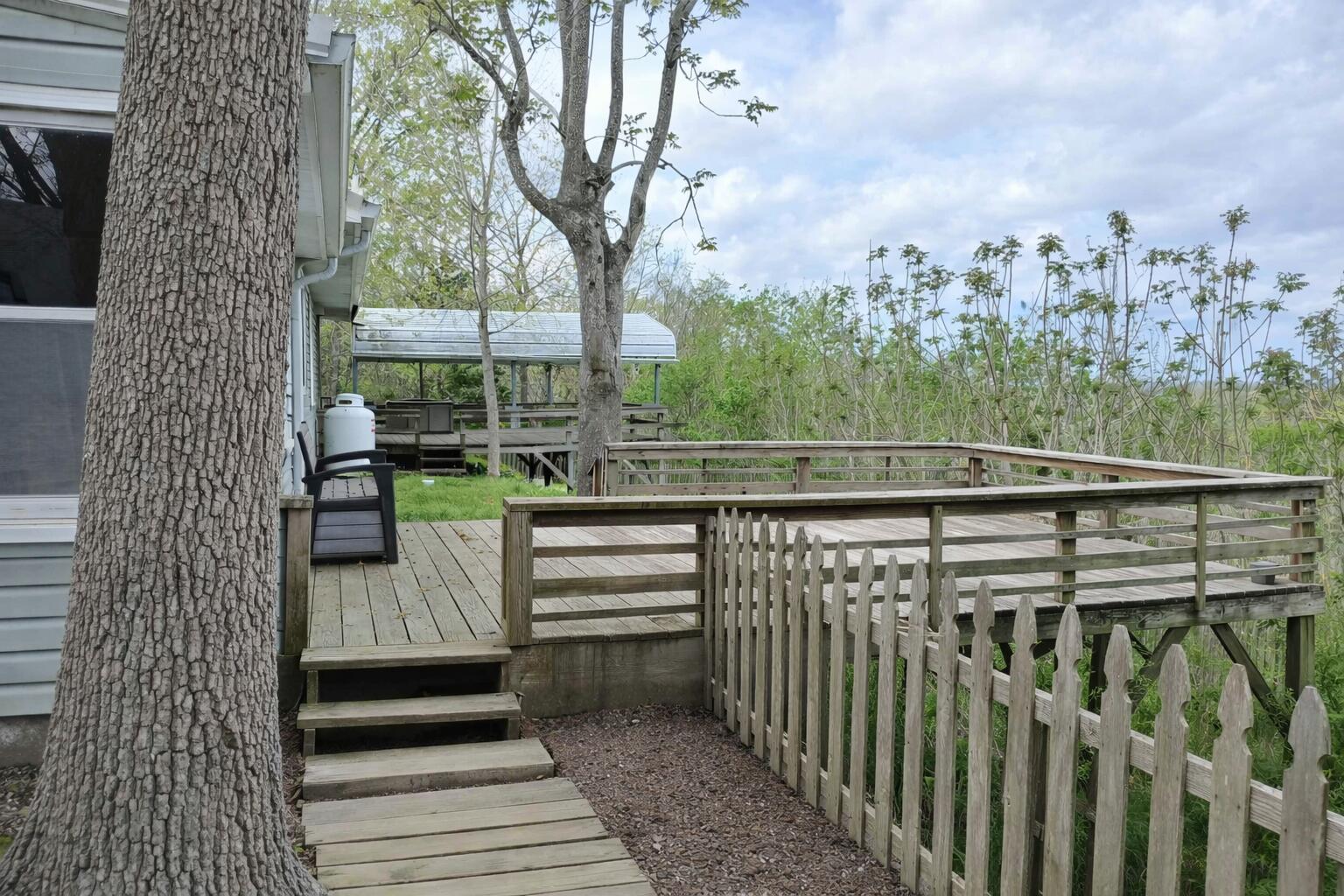 17572 Snowcap Property Photo 8