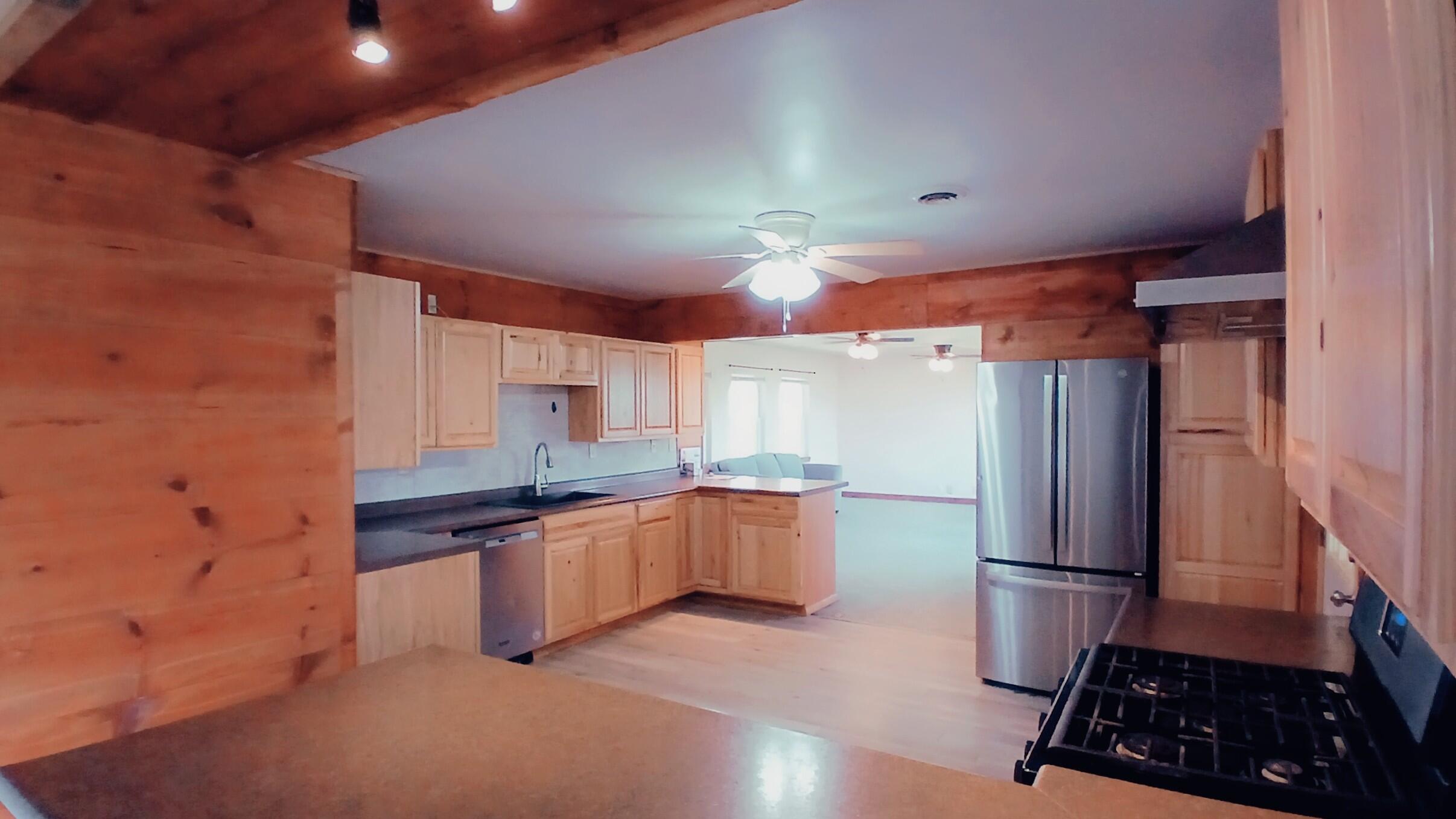 17572 Snowcap Property Photo 13