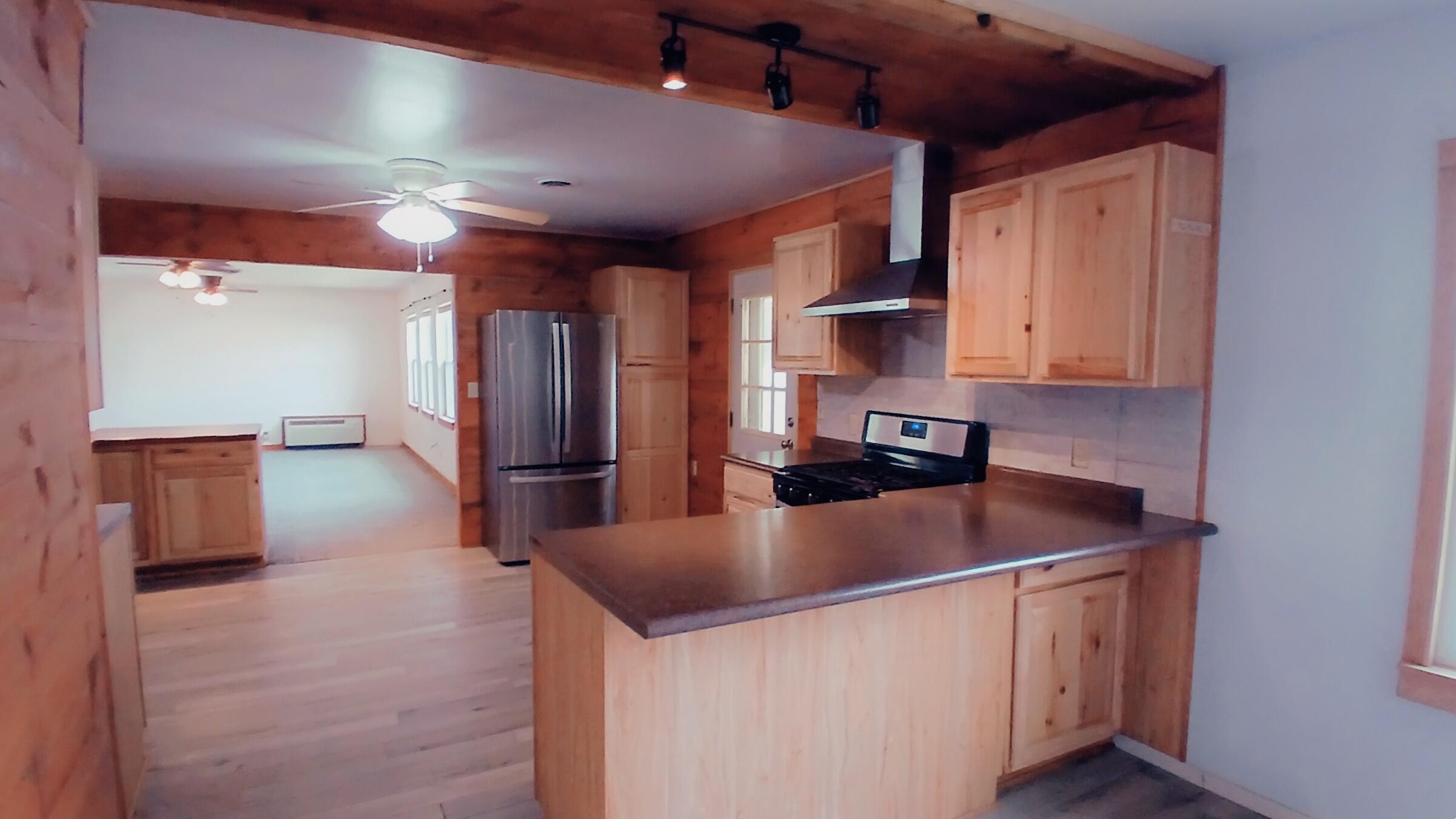 17572 Snowcap Property Photo 14