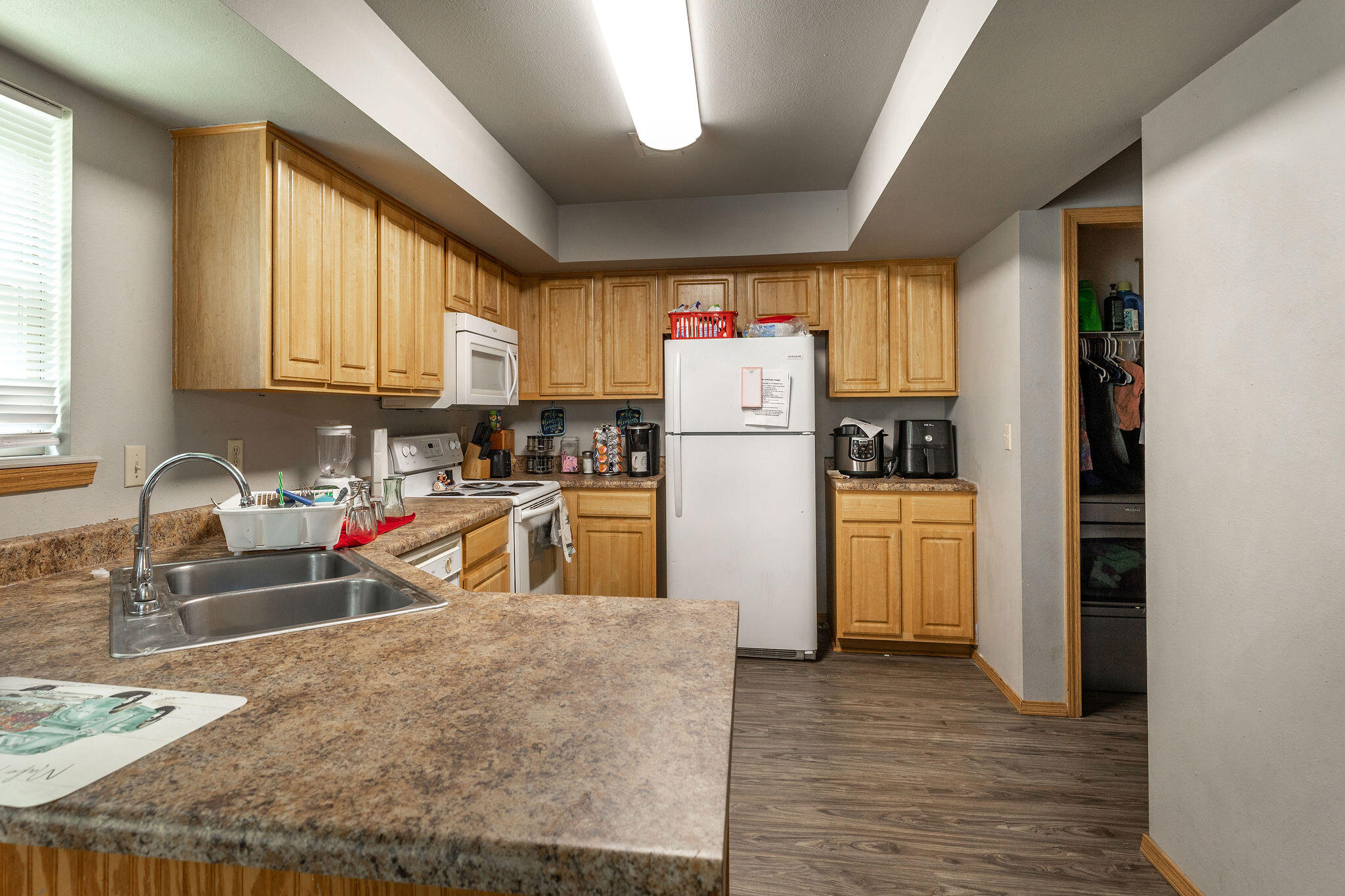 16 Lakeshore Drive Property Photo 4