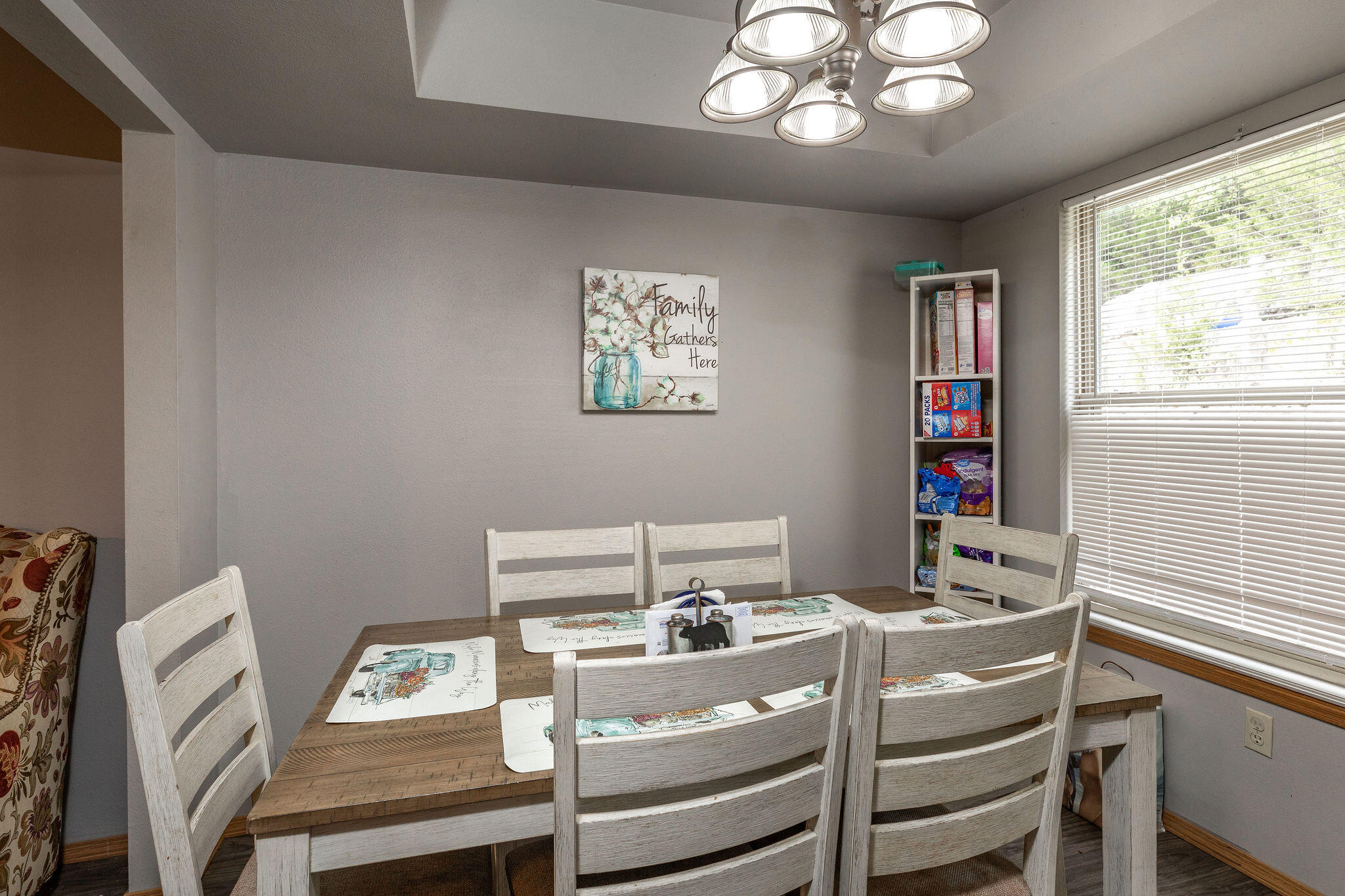 16 Lakeshore Drive Property Photo 5