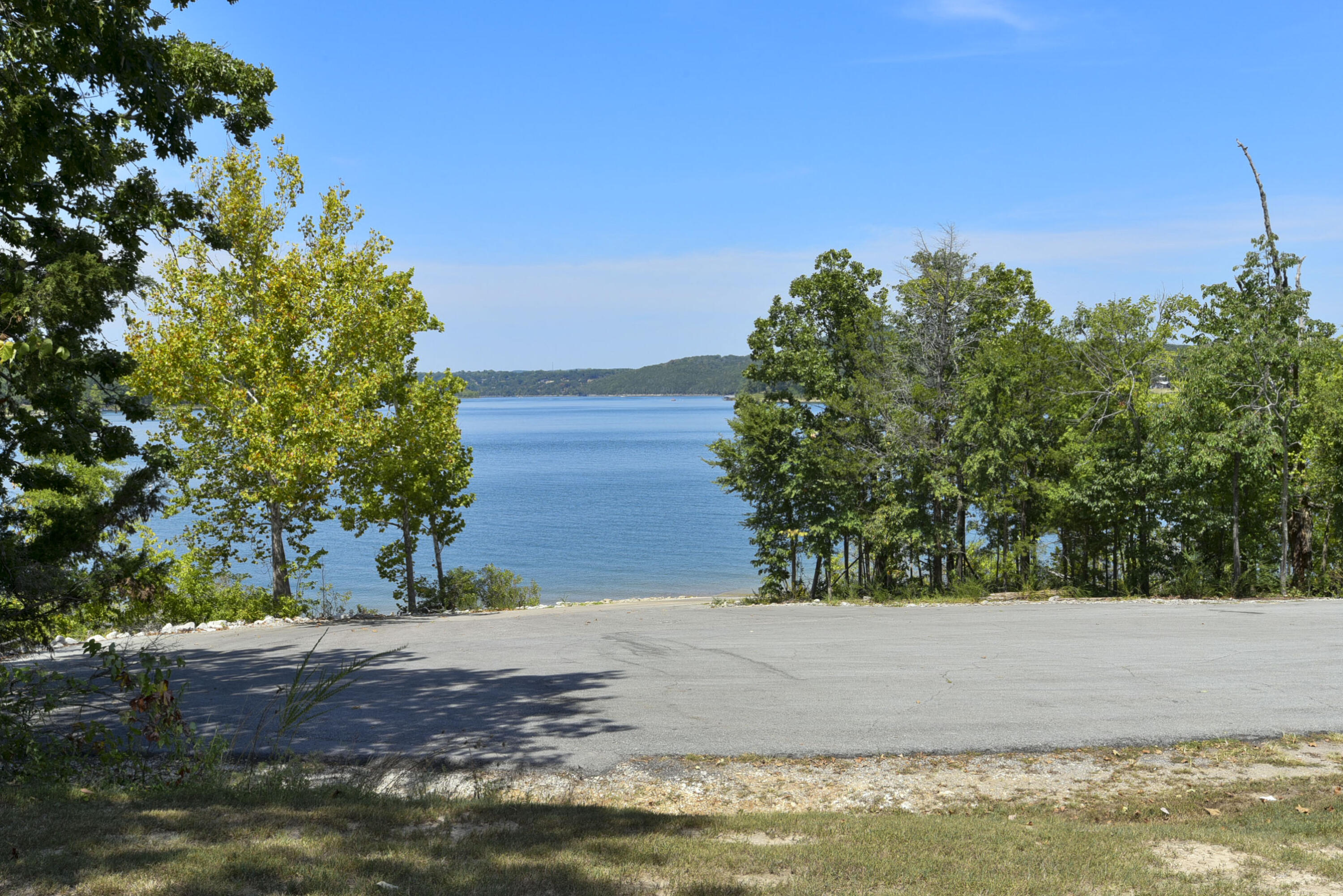 27478 Gilford Terrace Property Photo 4