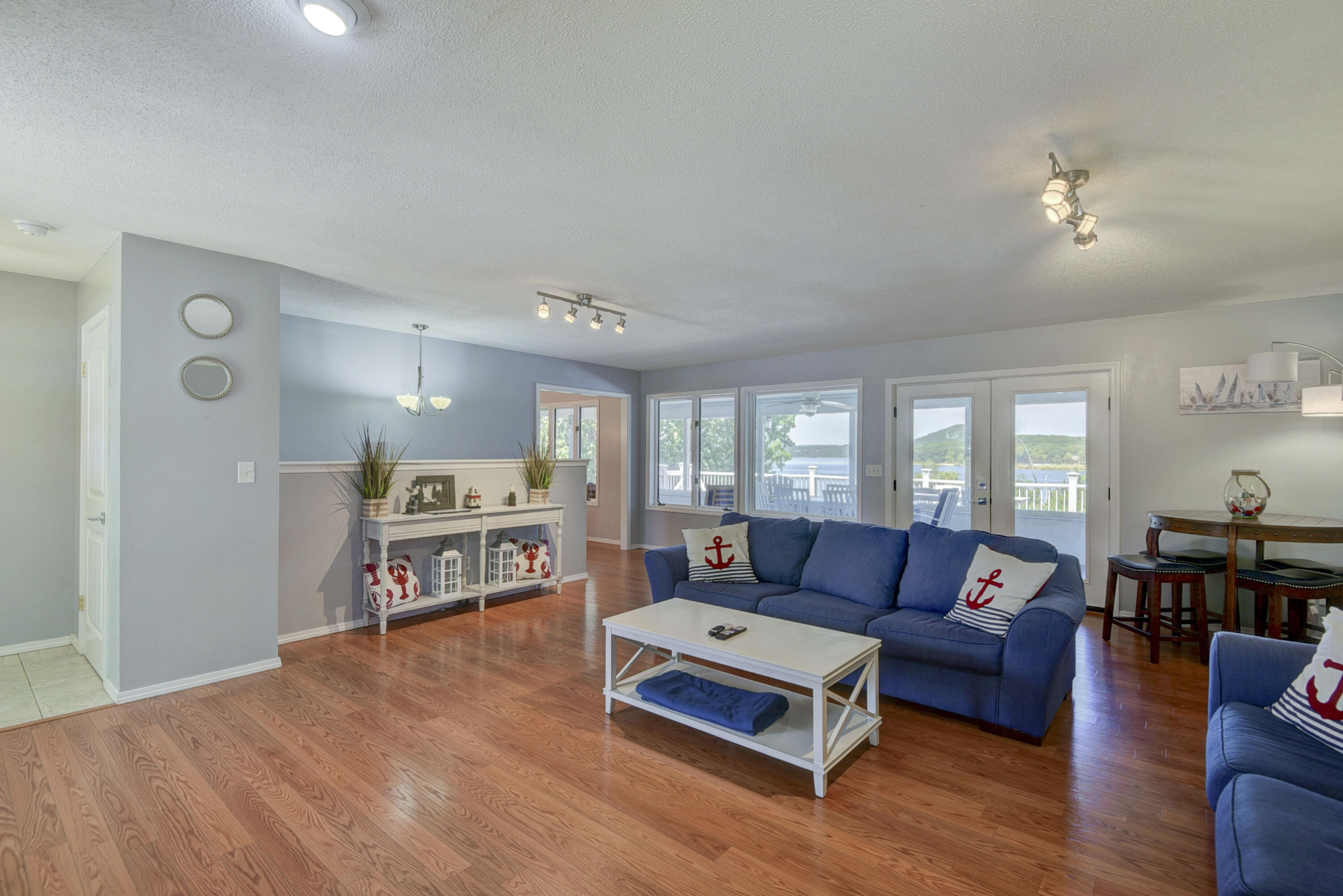 27478 Gilford Terrace Property Photo 13