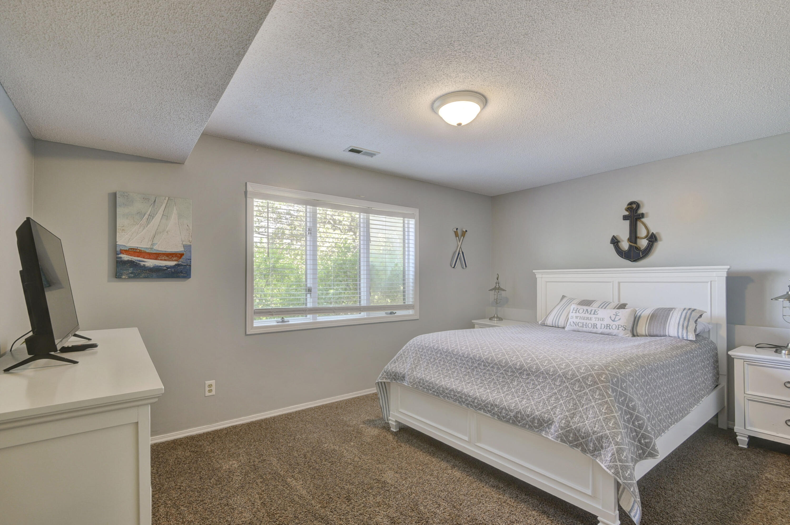 27478 Gilford Terrace Property Photo 38