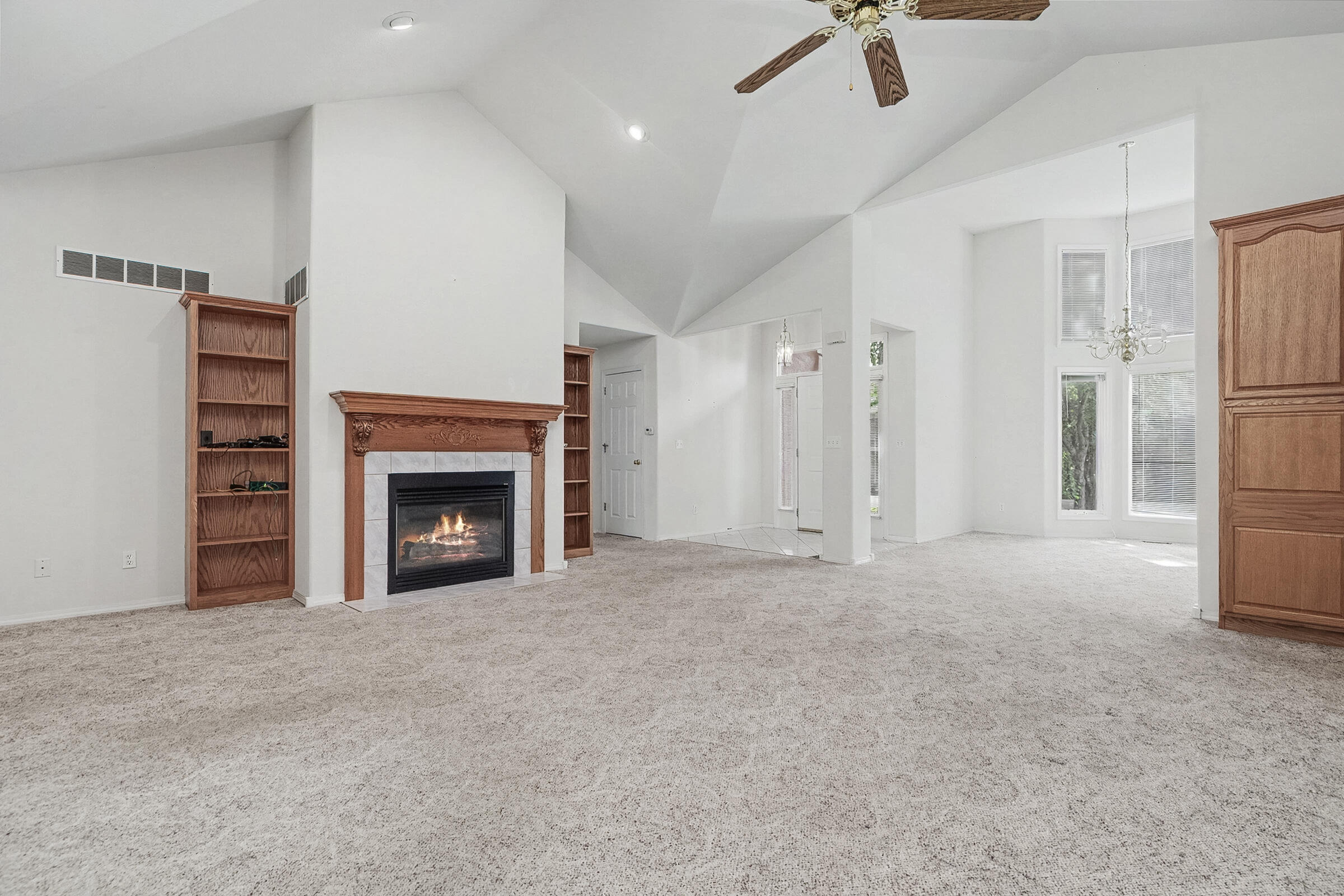 1006 Silvercrest Place Property Photo 6