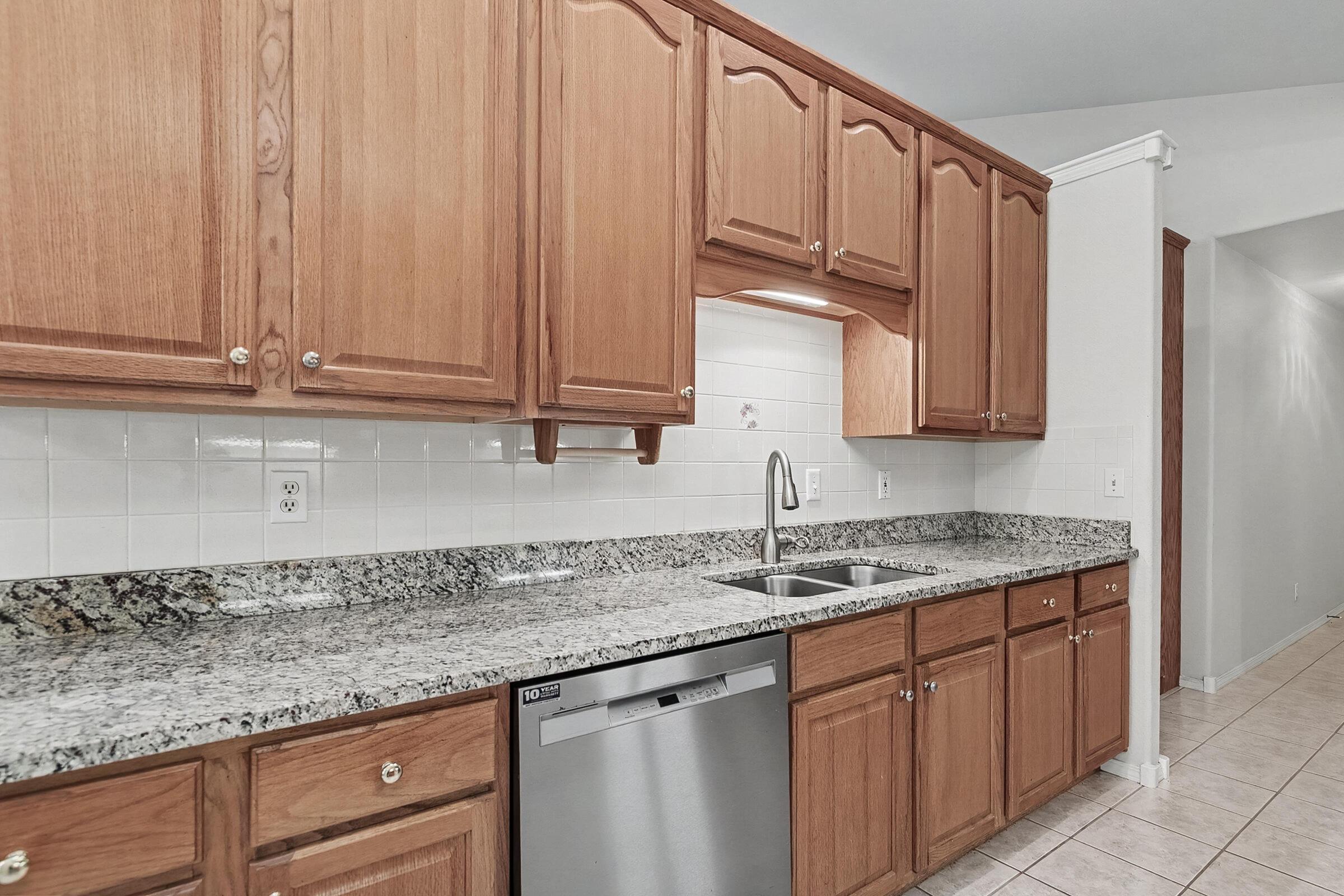 1006 Silvercrest Place Property Photo 11