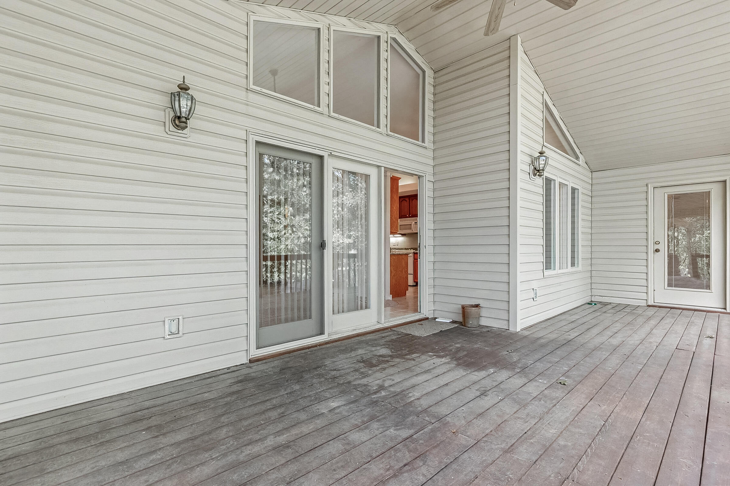 1006 Silvercrest Place Property Photo 14
