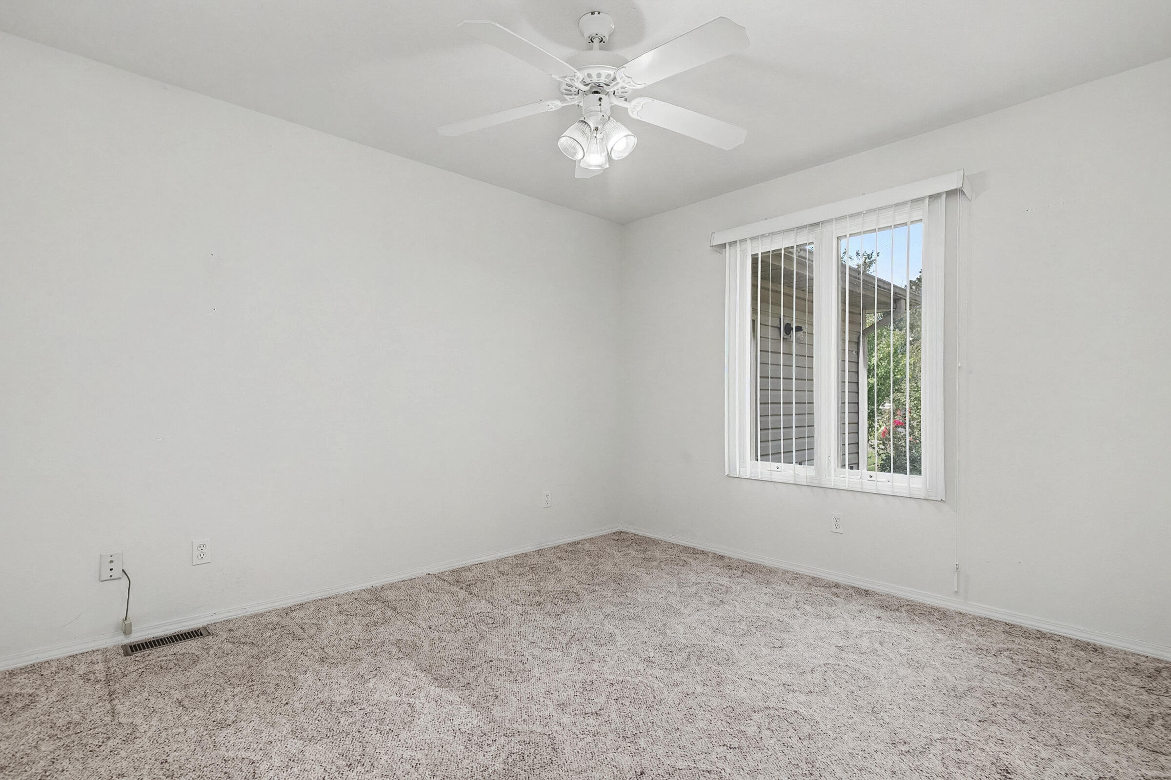 1006 Silvercrest Place Property Photo 24