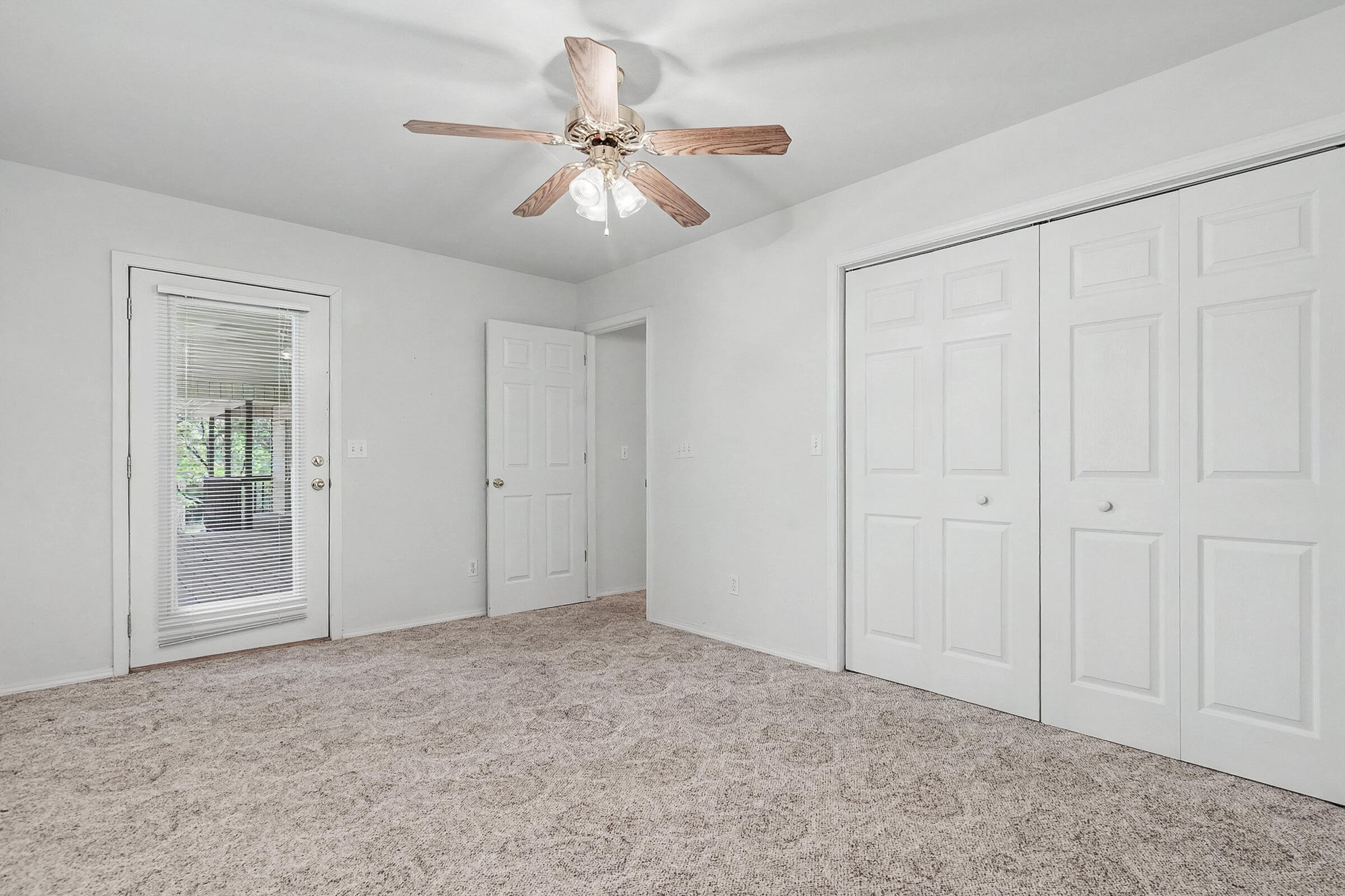 1006 Silvercrest Place Property Photo 28