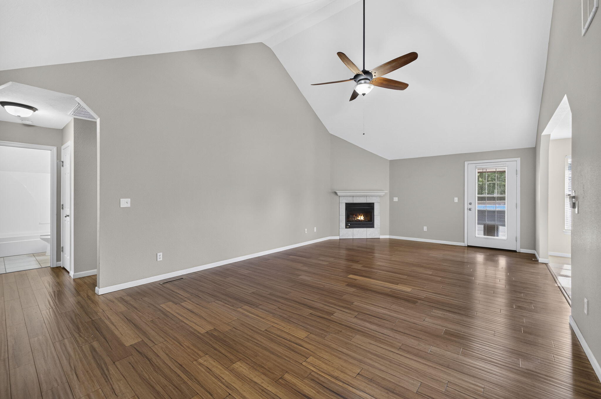 5060 South Grasshill Court Property Photo 4