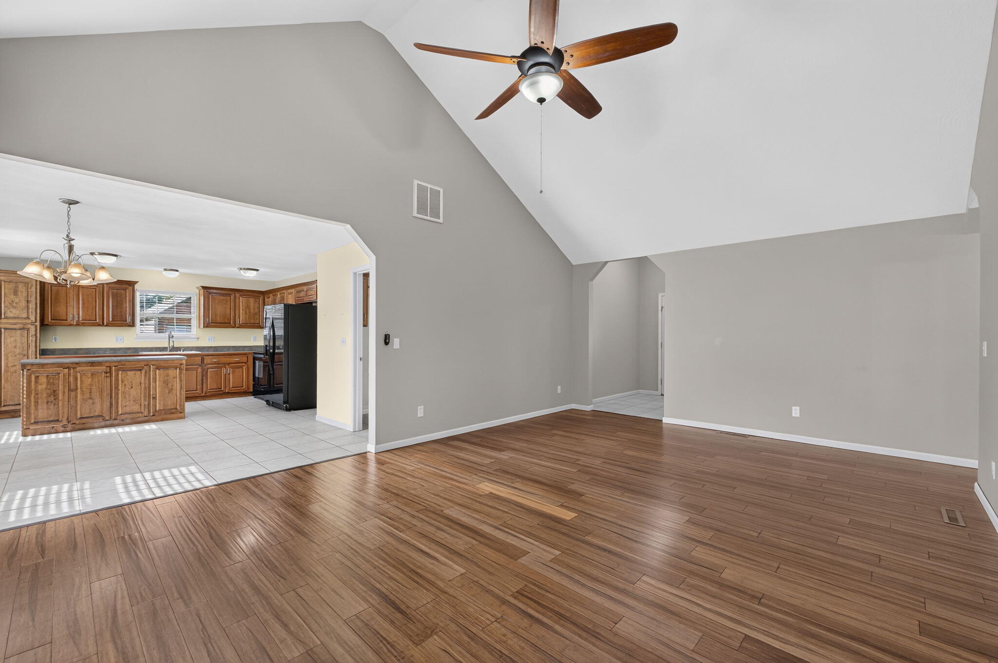 5060 South Grasshill Court Property Photo 5
