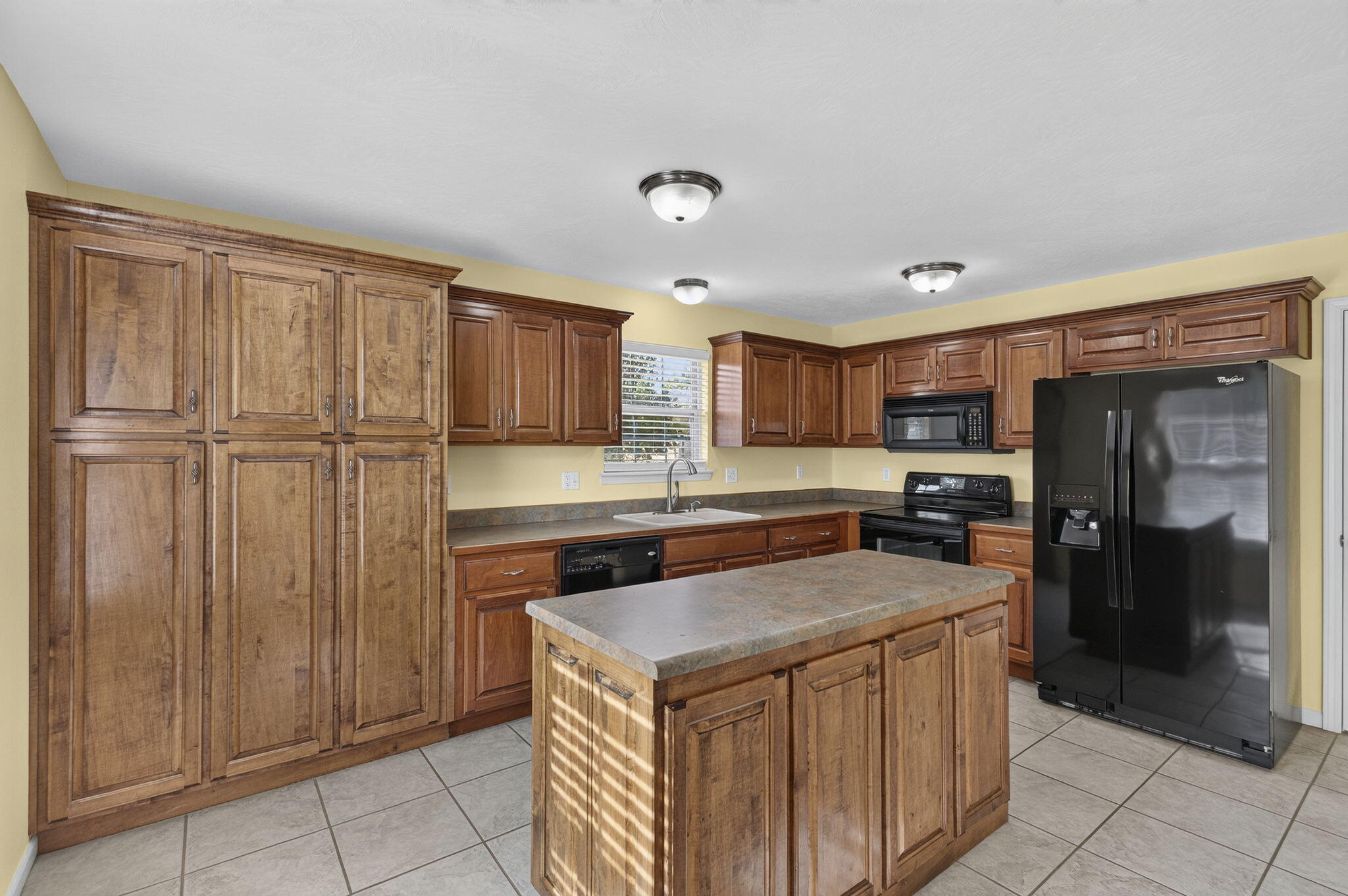 5060 South Grasshill Court Property Photo 7