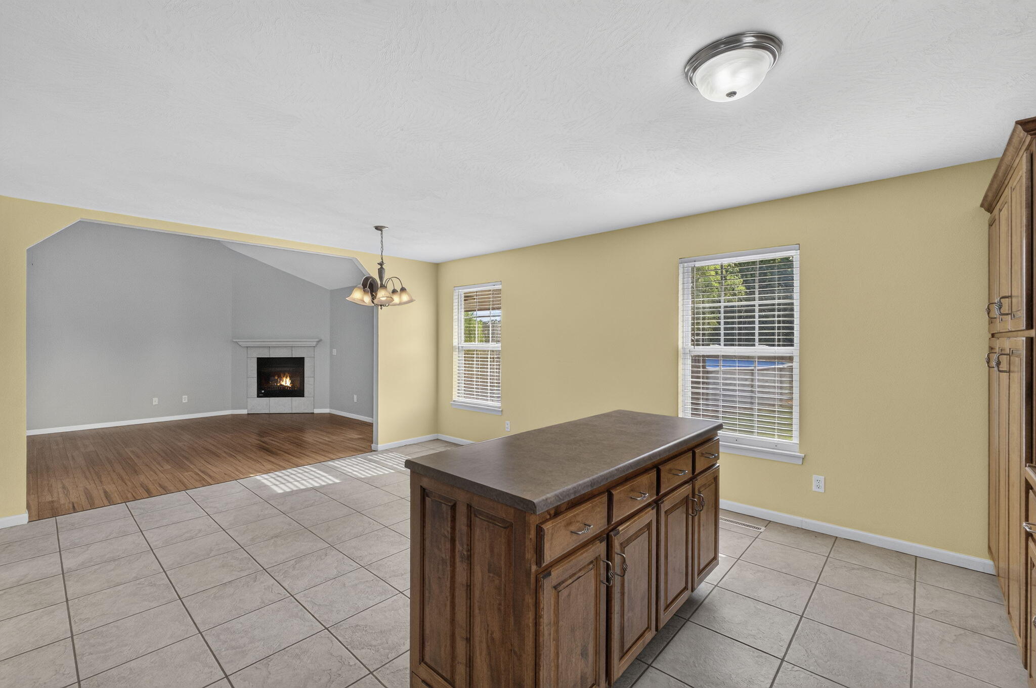 5060 South Grasshill Court Property Photo 10