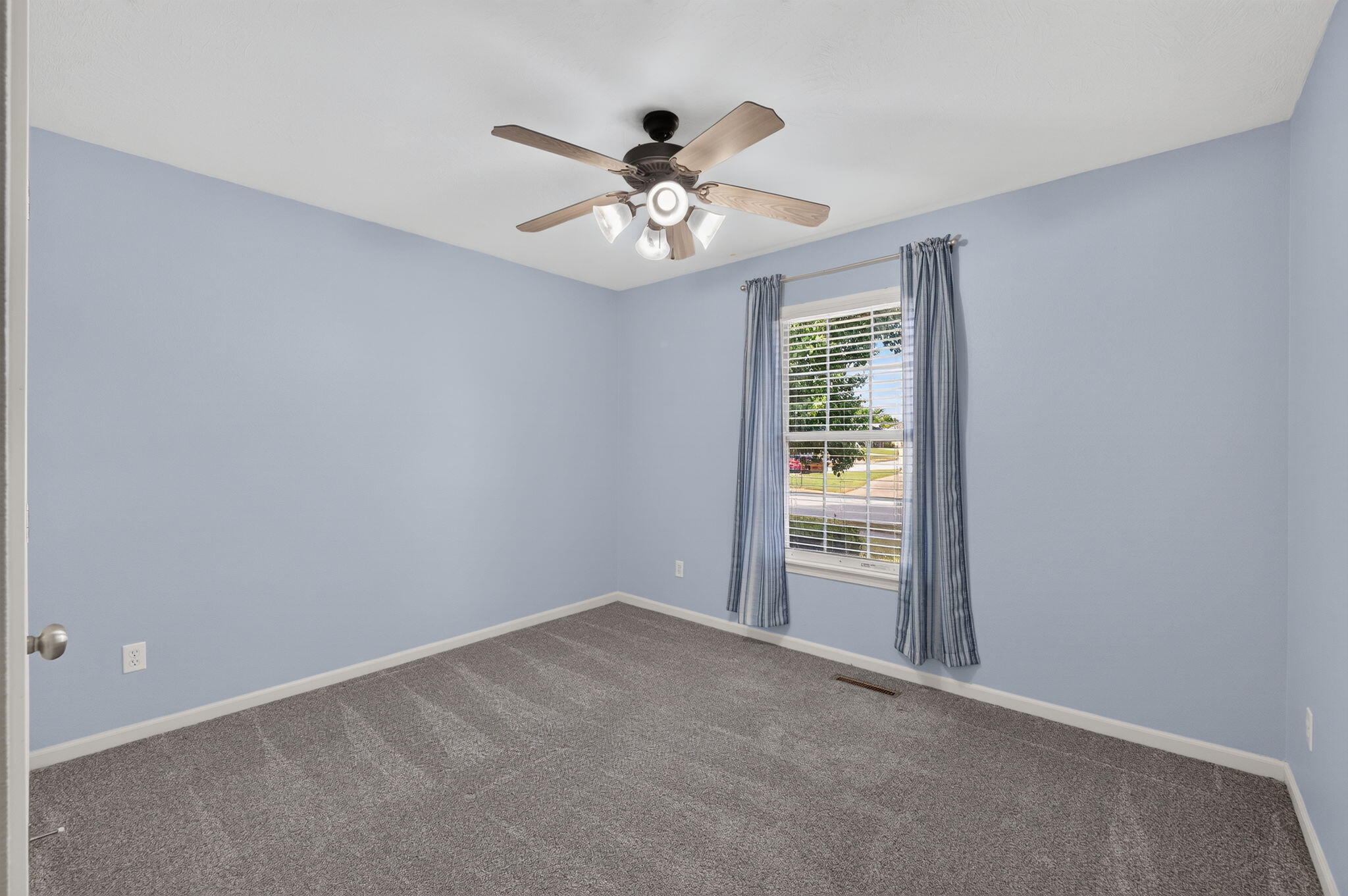 5060 South Grasshill Court Property Photo 21