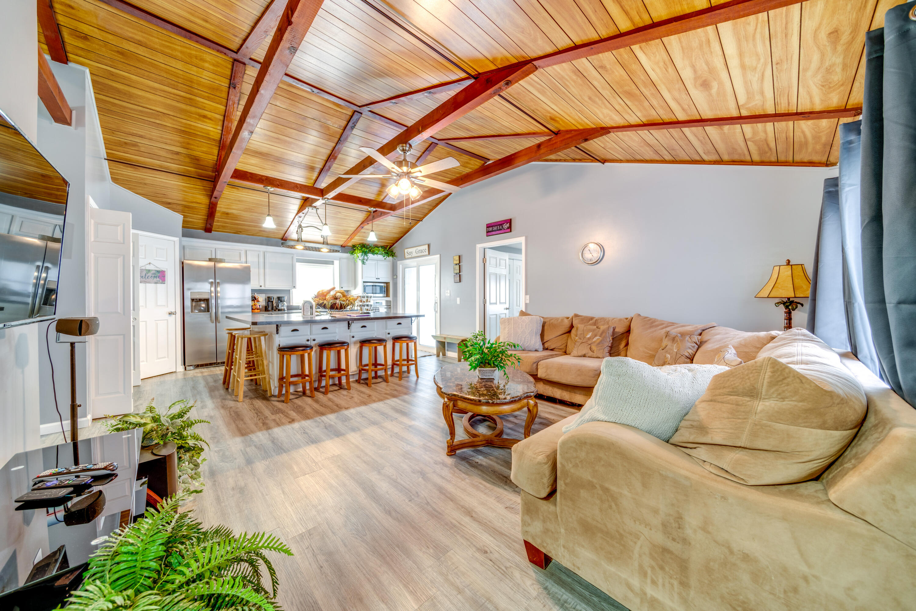 31569 Spring Avenue Property Photo 4