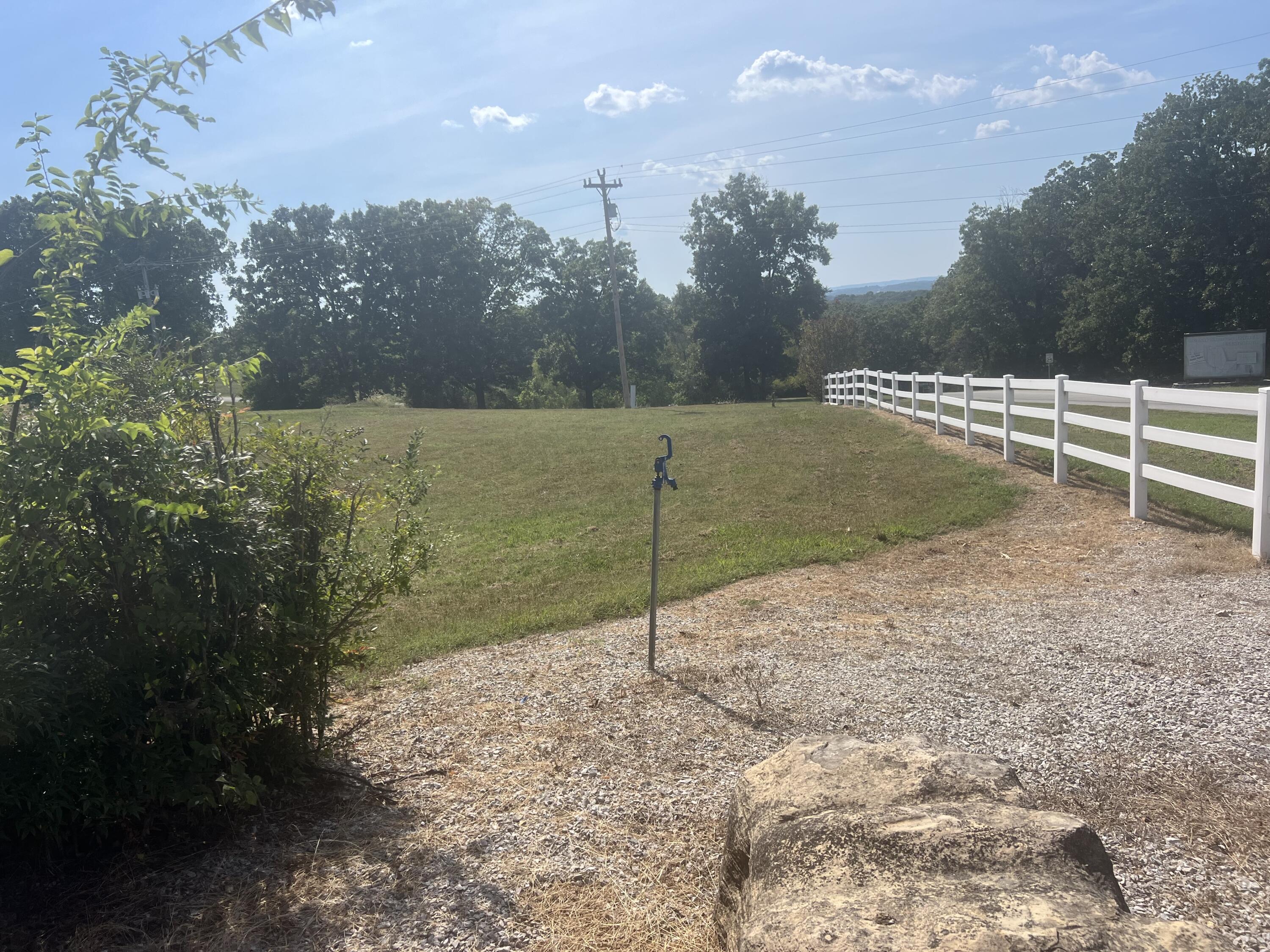 000 Lake Ranch Road Property Photo 5