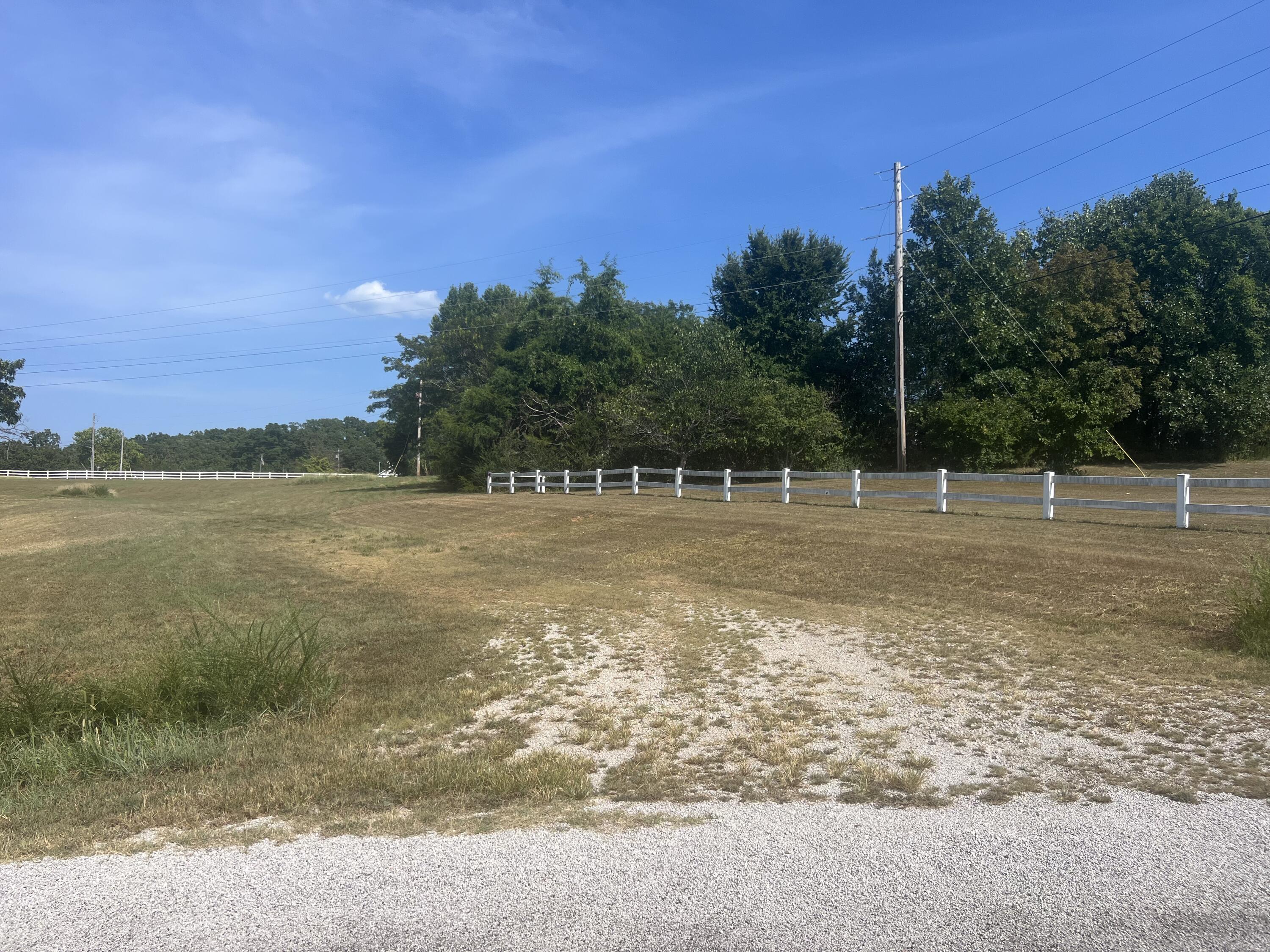 000 Lake Ranch Road Property Photo 14