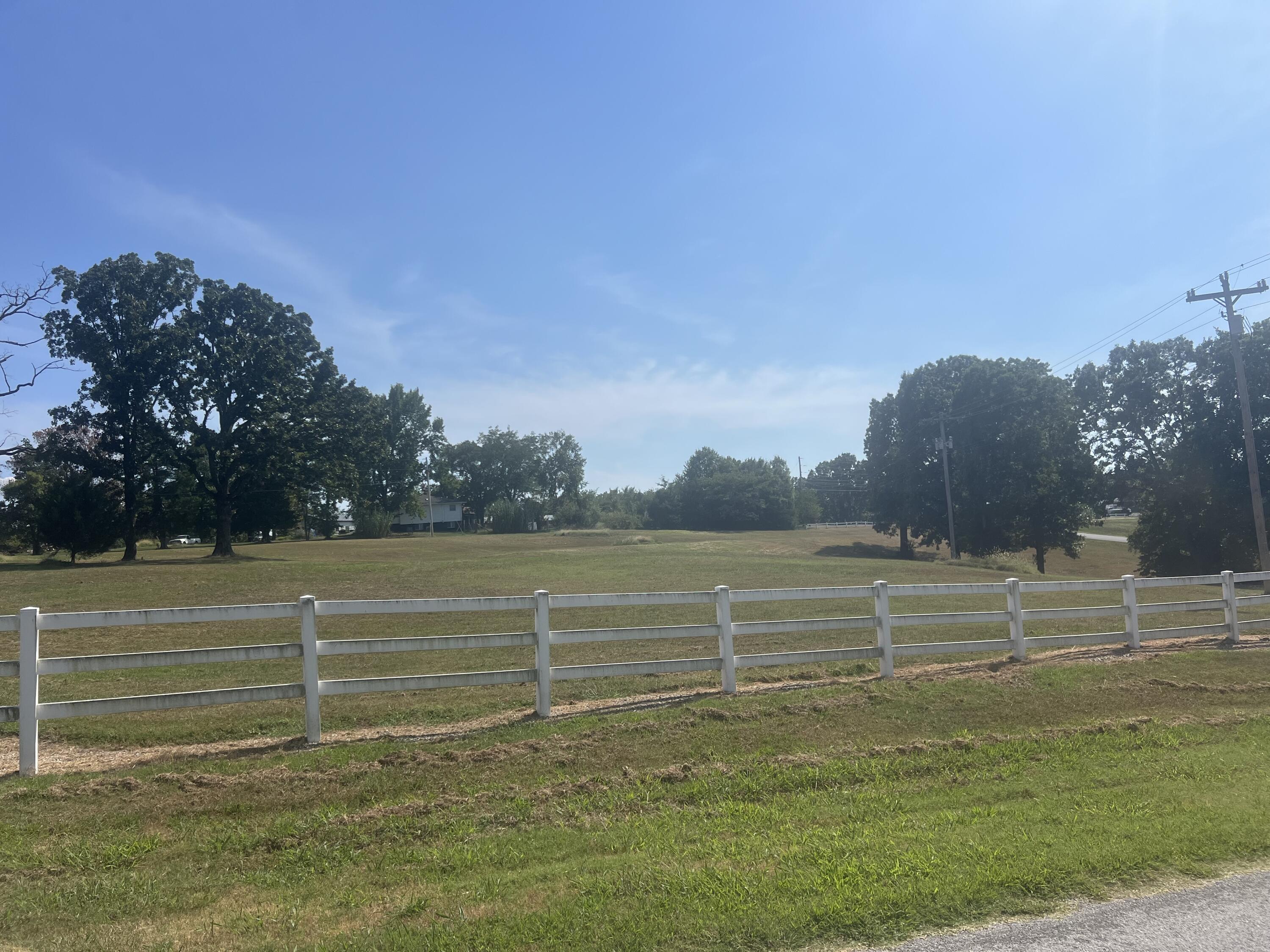 000 Lake Ranch Road Property Photo 15