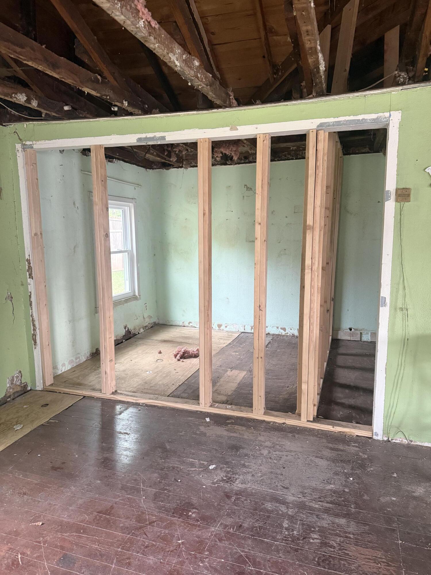 2050 North Nettleton Avenue Property Photo 8