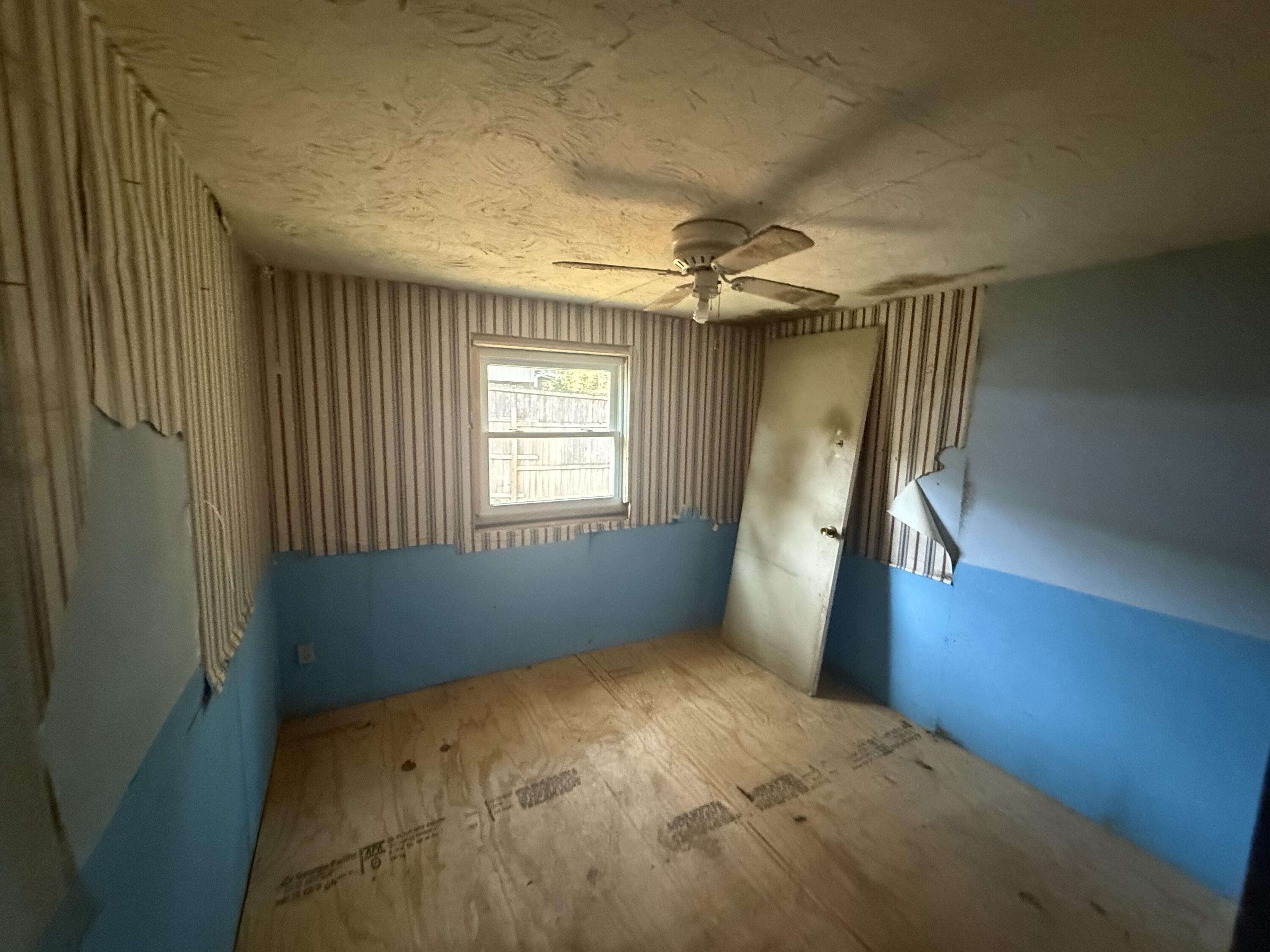 2050 North Nettleton Avenue Property Photo 11