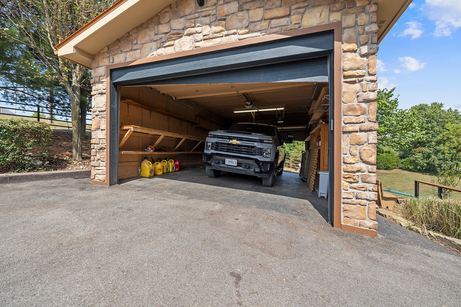 76 Hunters Drive Property Photo 49