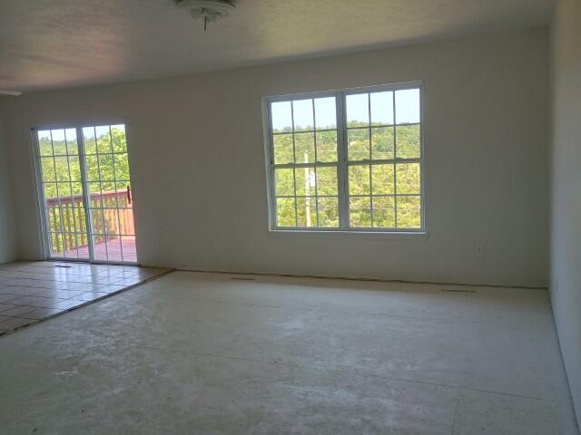 310 White River Mountain Boulevard Property Photo 4