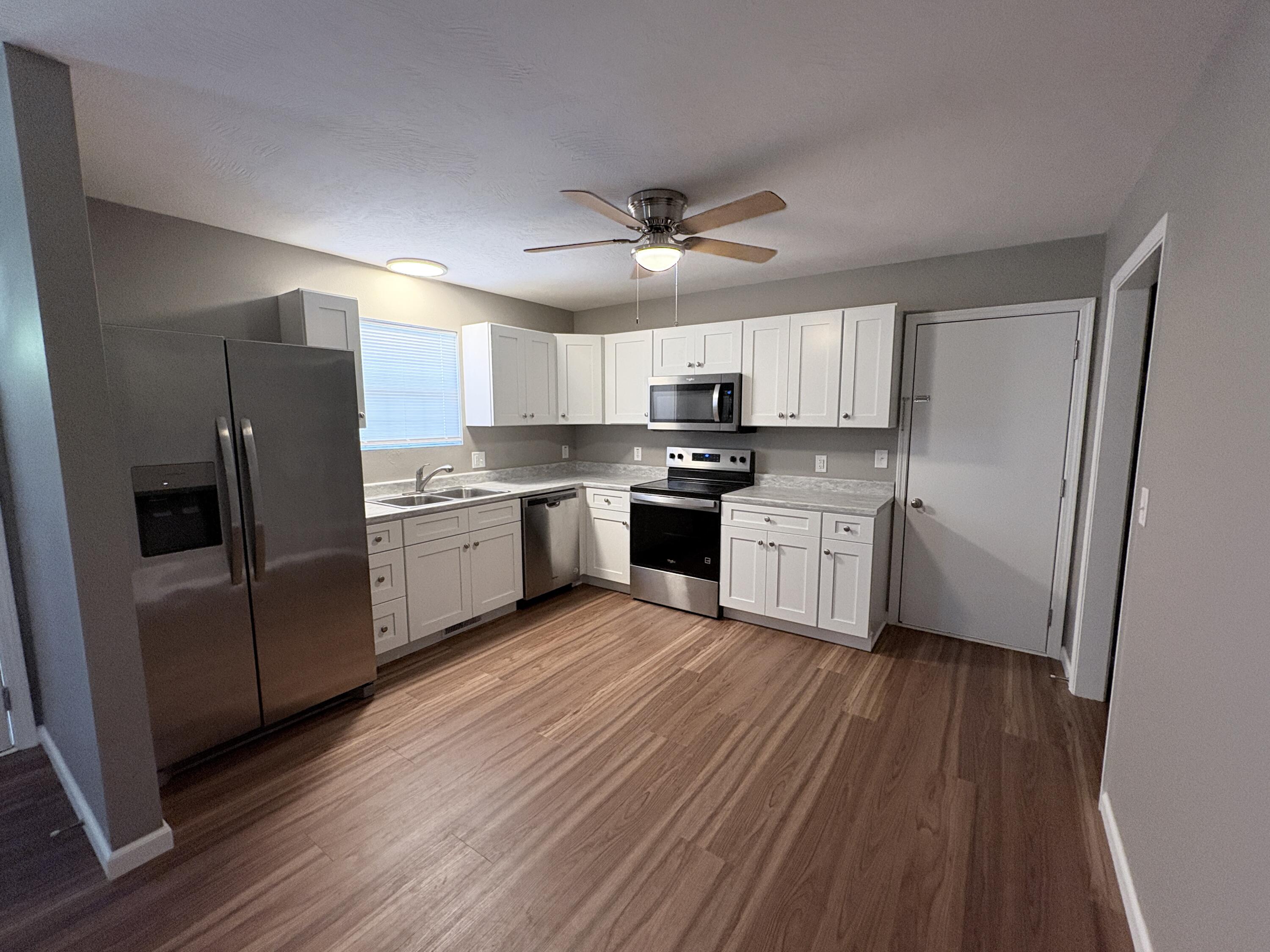 3006 West Hovey Street Property Photo 5